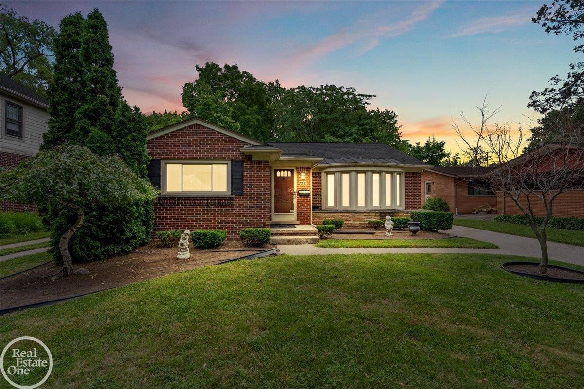75 Lodewyck Street, Mount Clemens, MI 48043 — front exterior