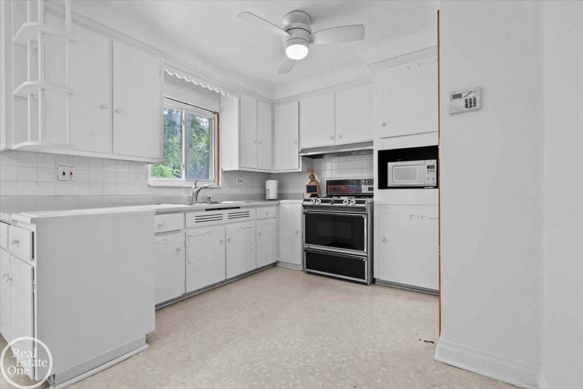 75 Lodewyck Street, Mount Clemens, MI 48043 — Photo 11