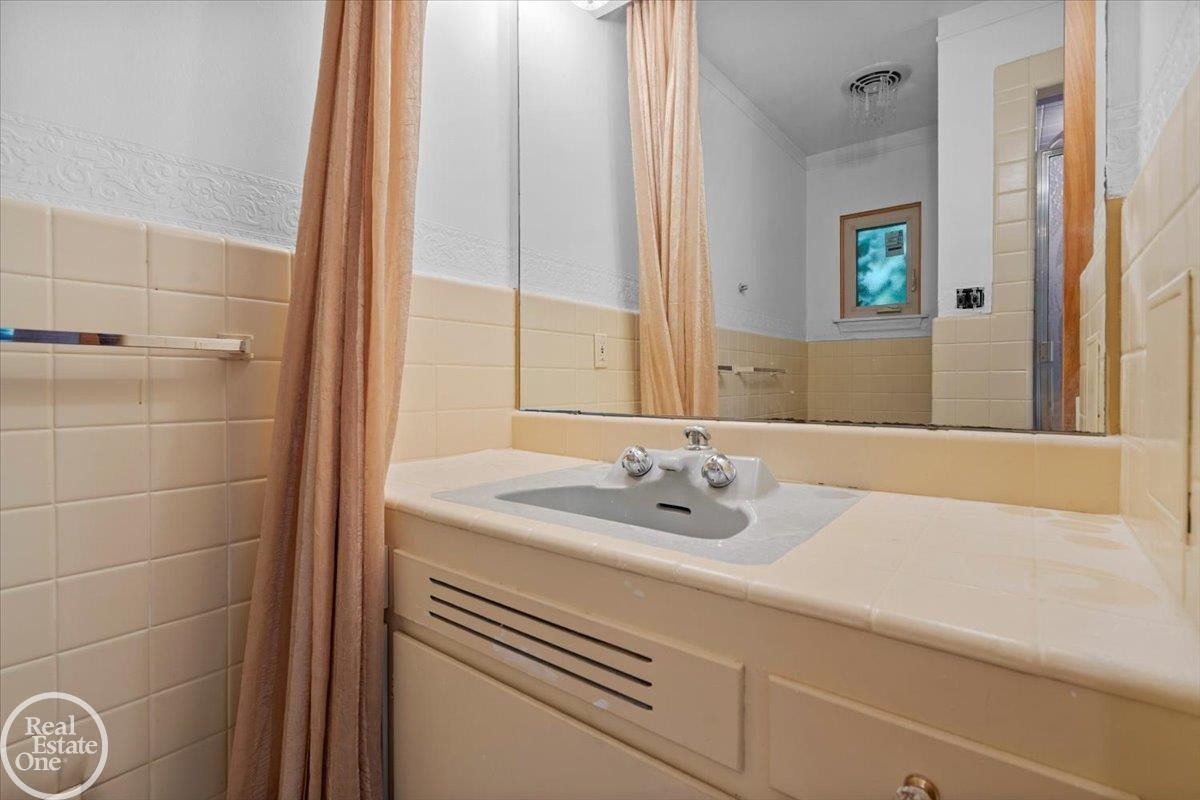 75 Lodewyck Street, Mount Clemens, MI 48043 — Photo 21