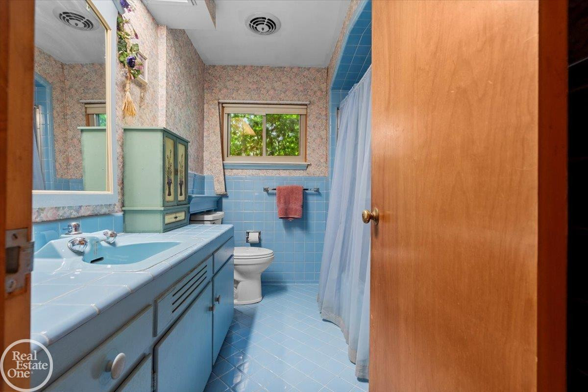 75 Lodewyck Street, Mount Clemens, MI 48043 — Photo 23