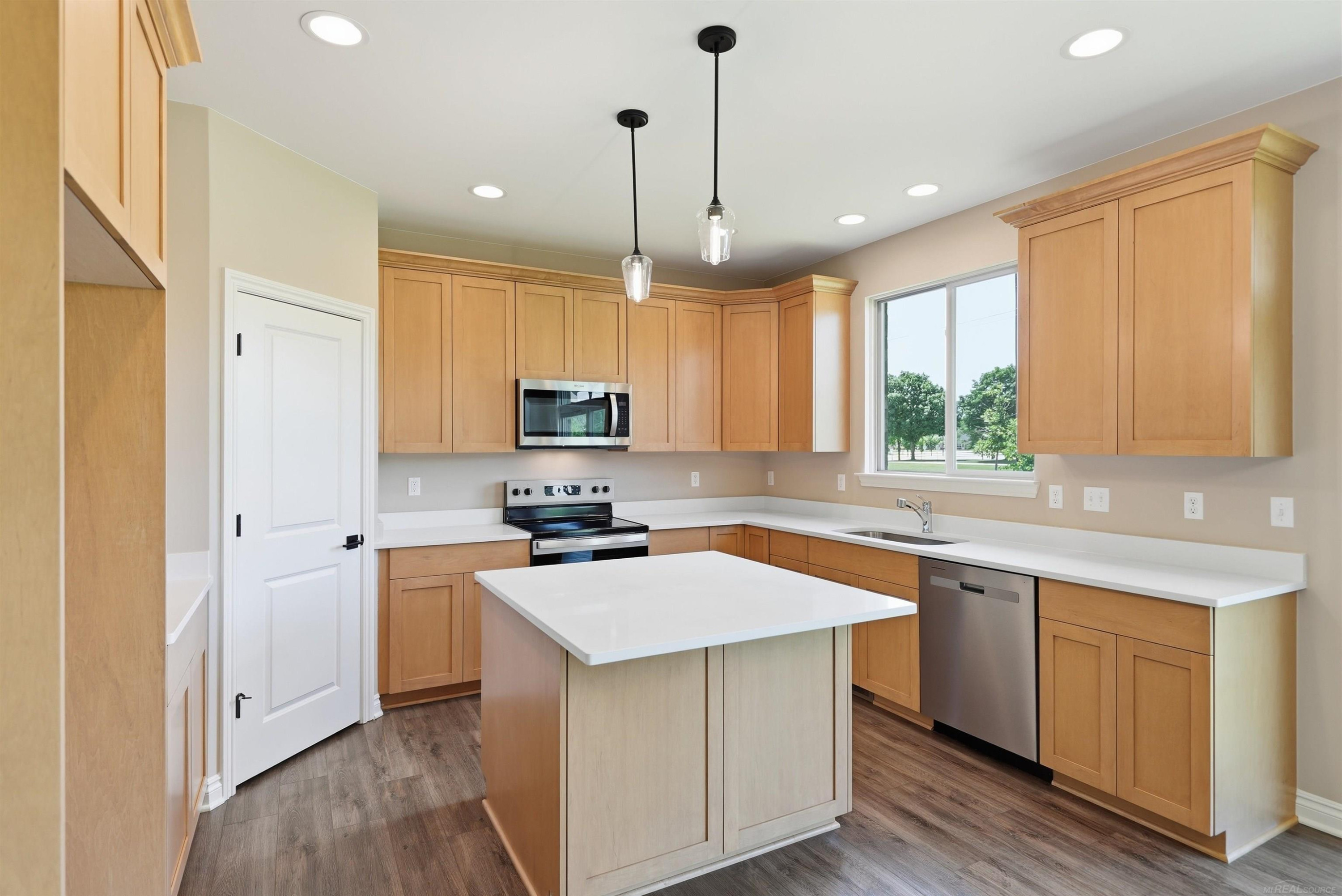 55671 Bay Oaks Court, Shelby Twp, MI 48315 — Photo 24