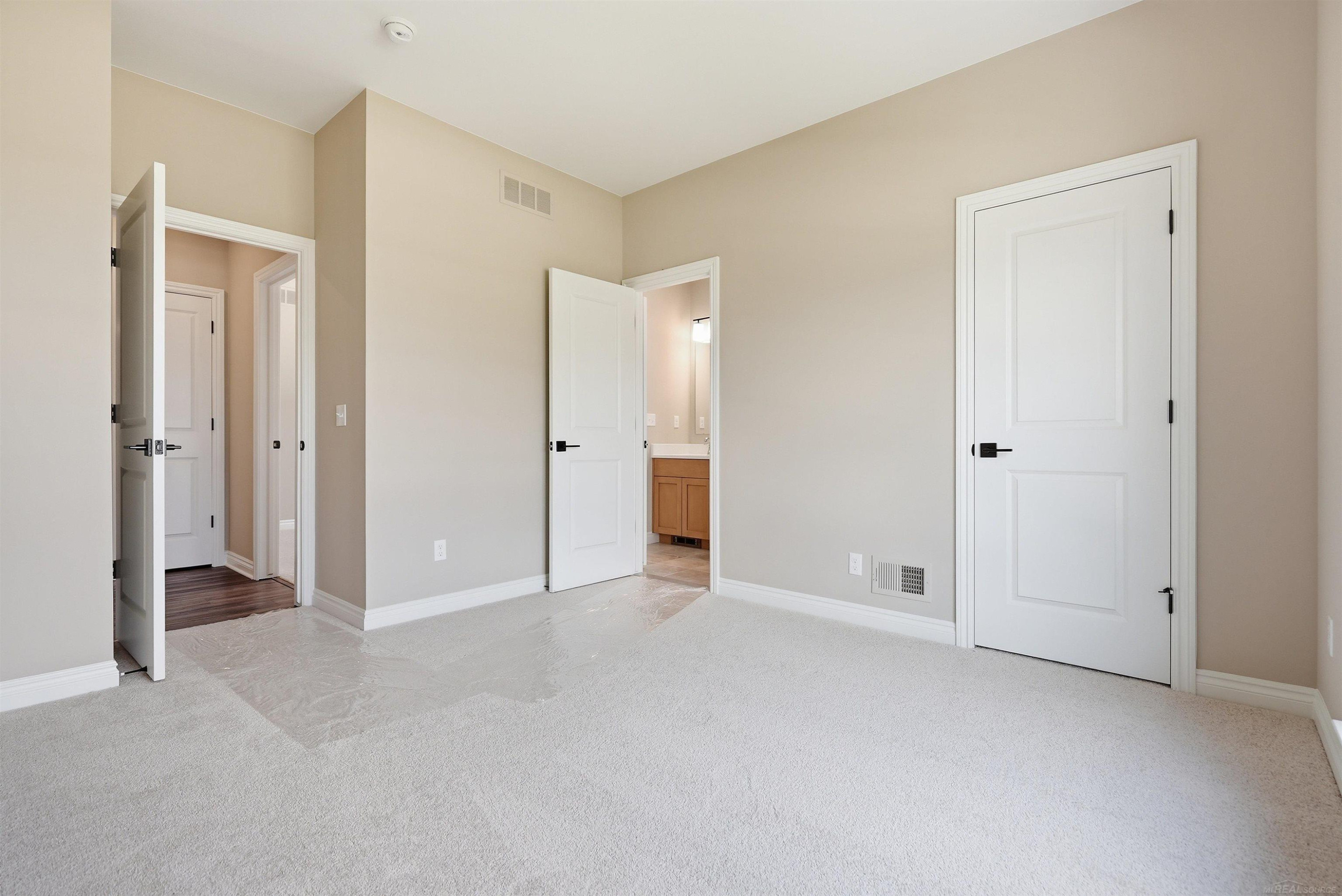 55671 Bay Oaks Court, Shelby Twp, MI 48315 — Photo 44