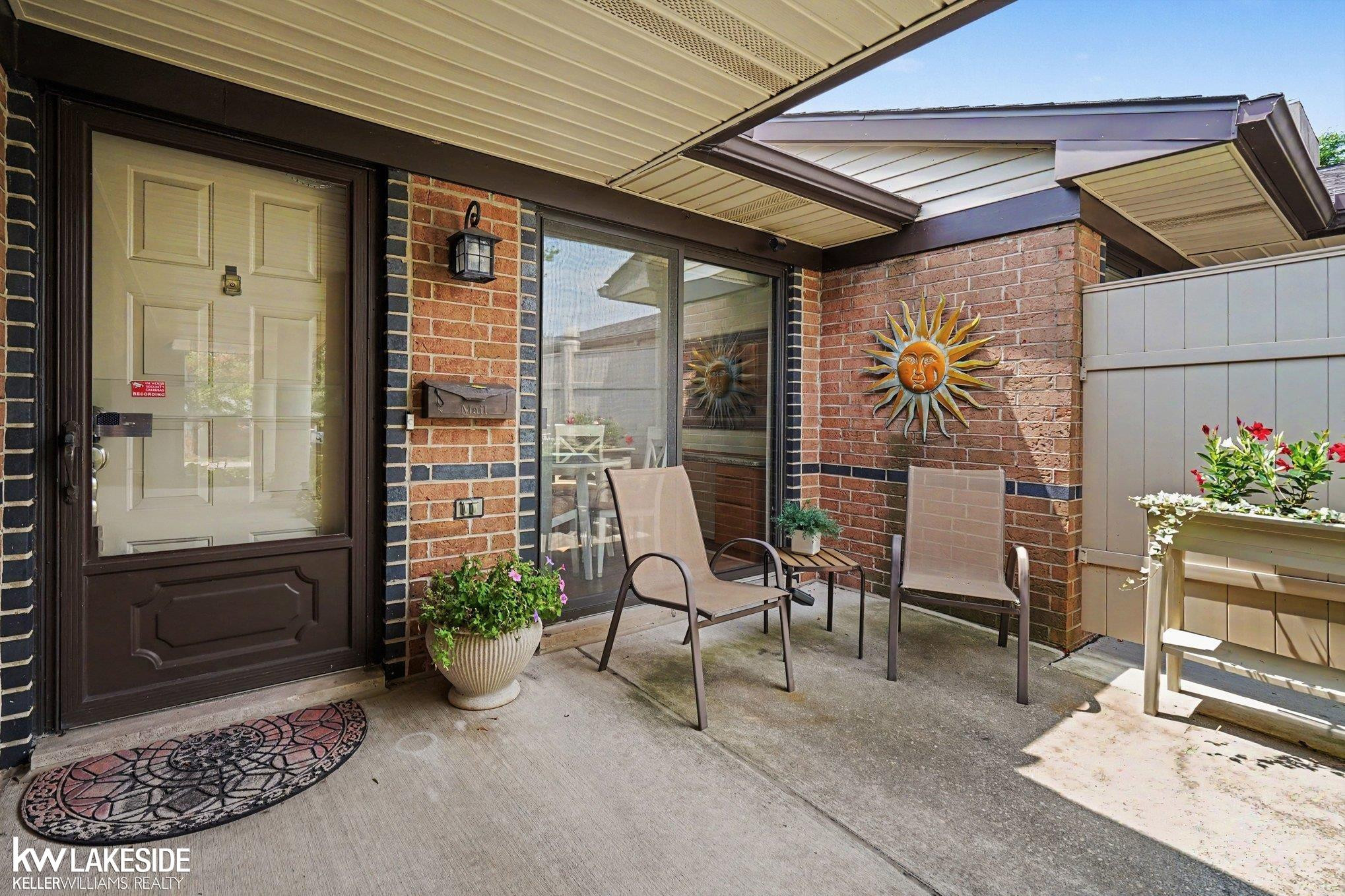 983 Wexford Way, Rochester Hills, MI 48307 — Photo 4