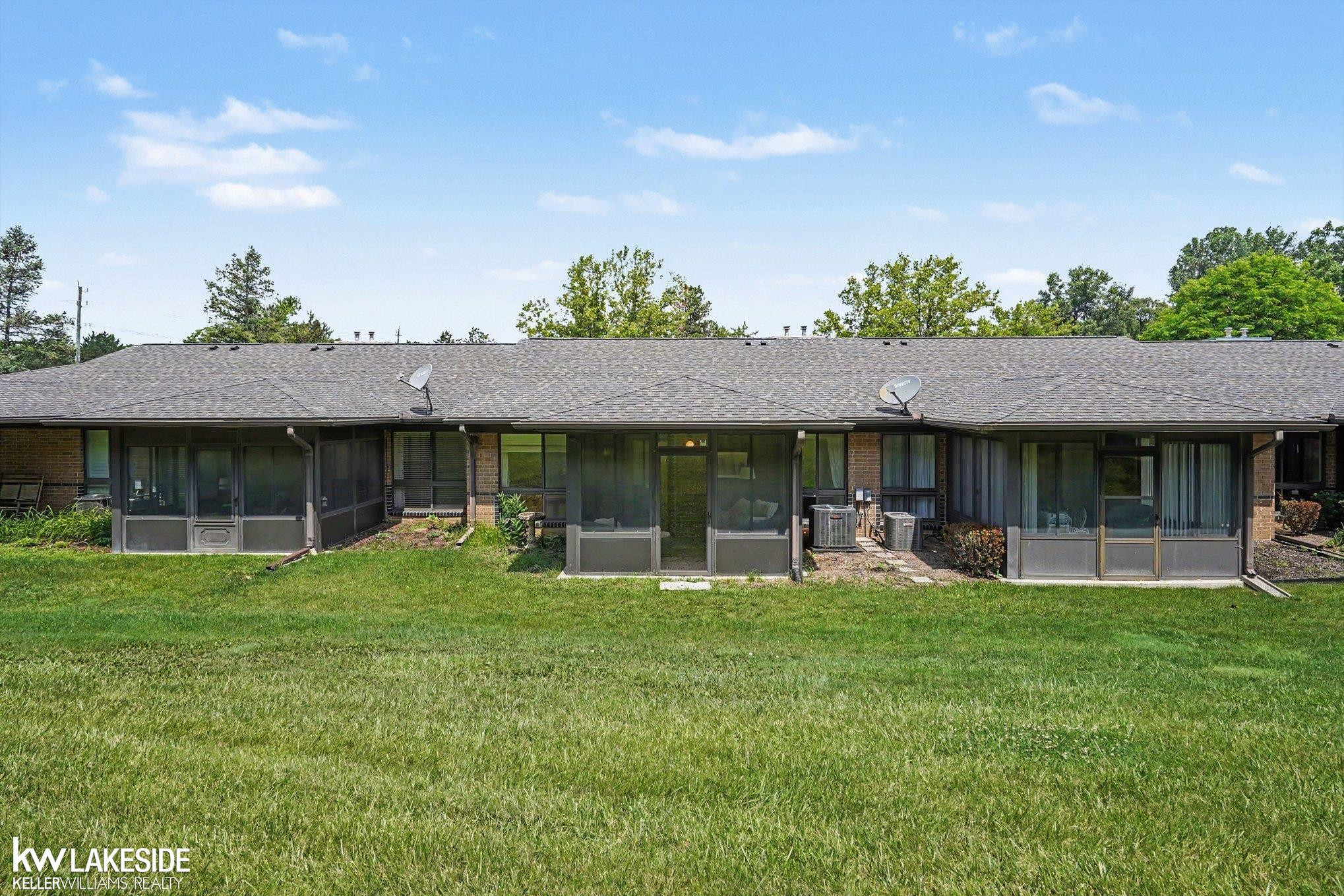 983 Wexford Way, Rochester Hills, MI 48307 — Photo 25