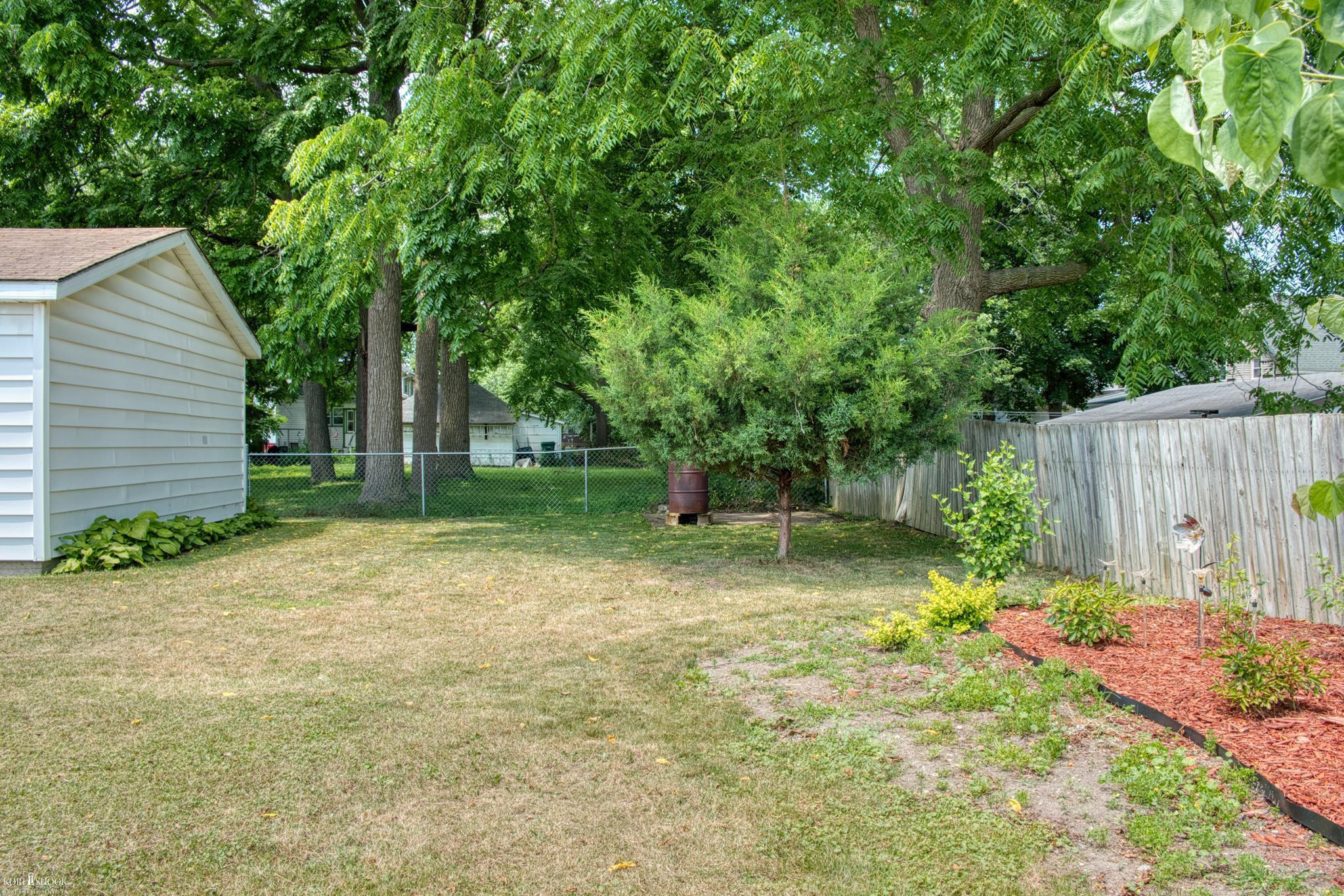 718 Ament Street, Owosso, MI 48867 — Photo 26