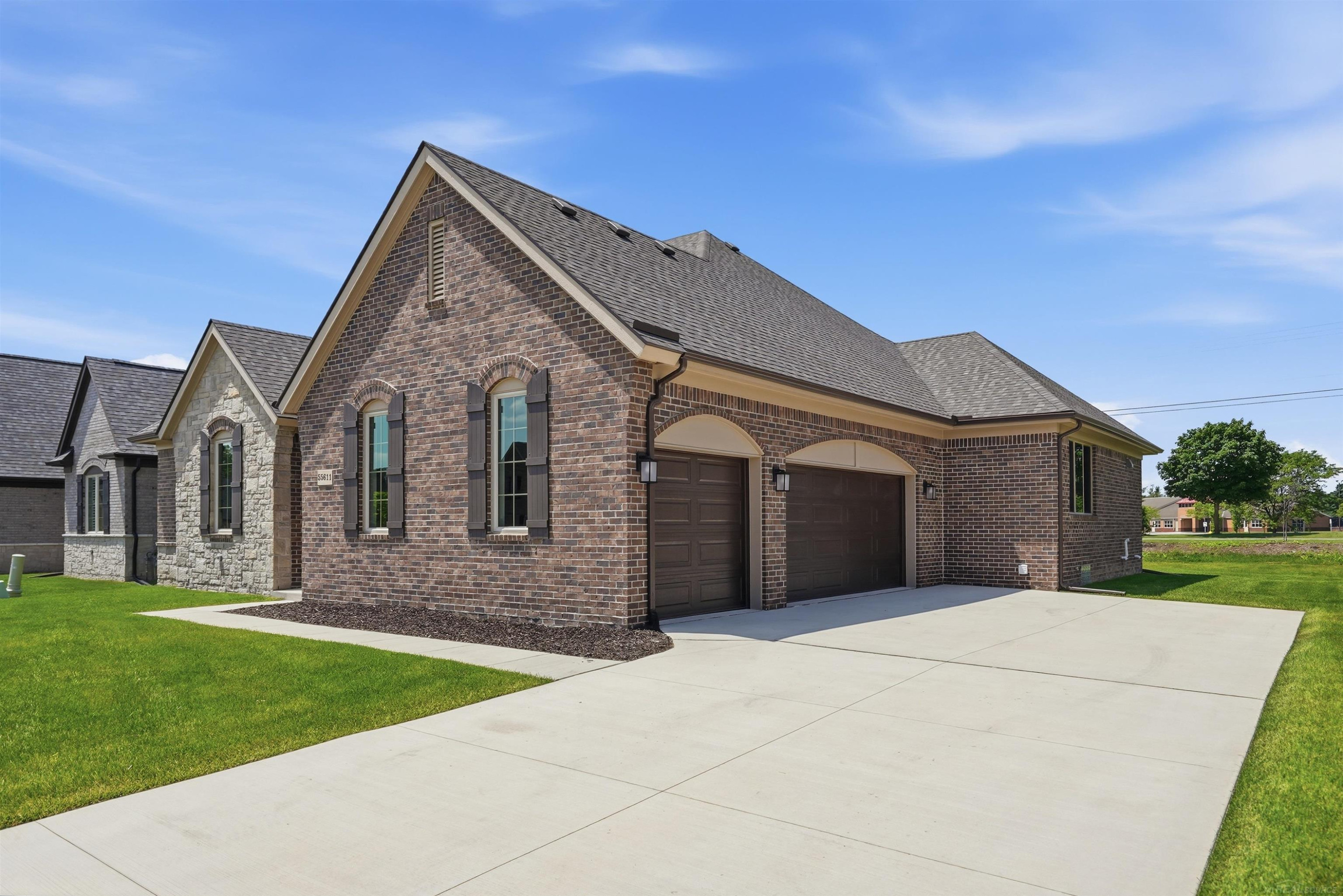 55611 Bay Oaks Court, Shelby Twp, MI 48315 — Photo 3