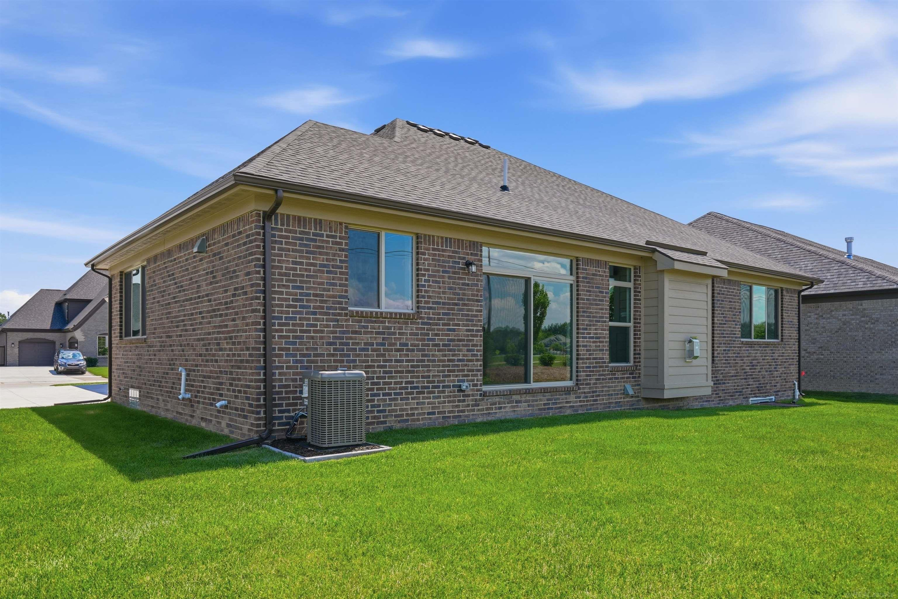 55611 Bay Oaks Court, Shelby Twp, MI 48315 — Photo 5