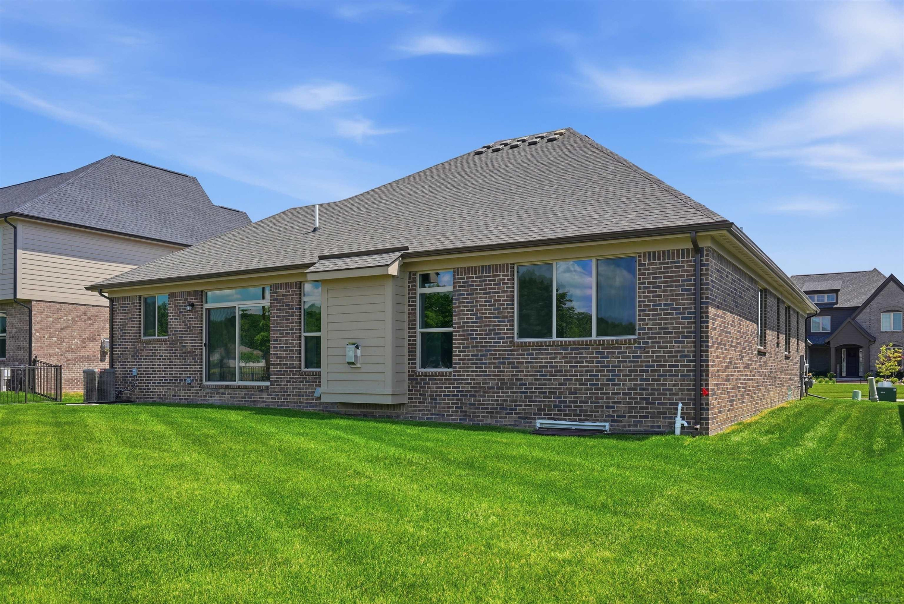 55611 Bay Oaks Court, Shelby Twp, MI 48315 — Photo 6
