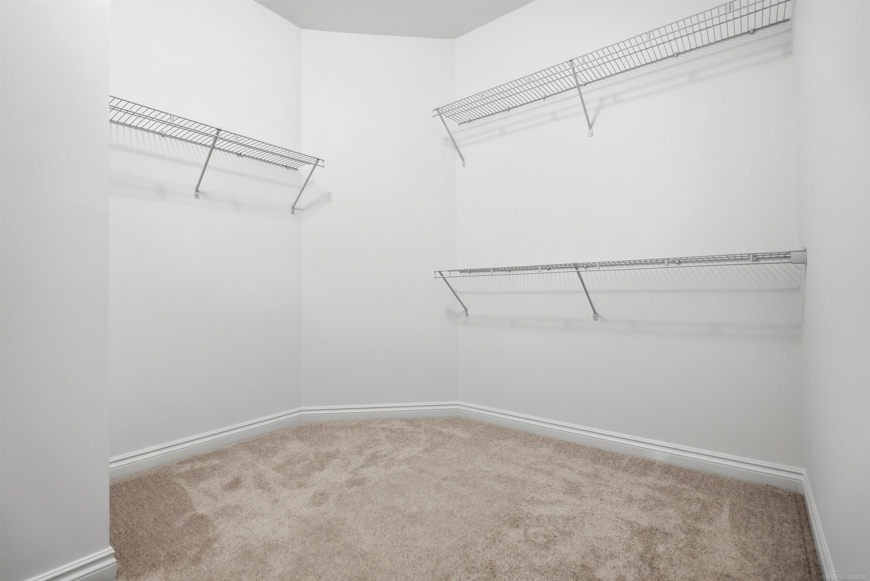 55611 Bay Oaks Court, Shelby Twp, MI 48315 — Photo 36
