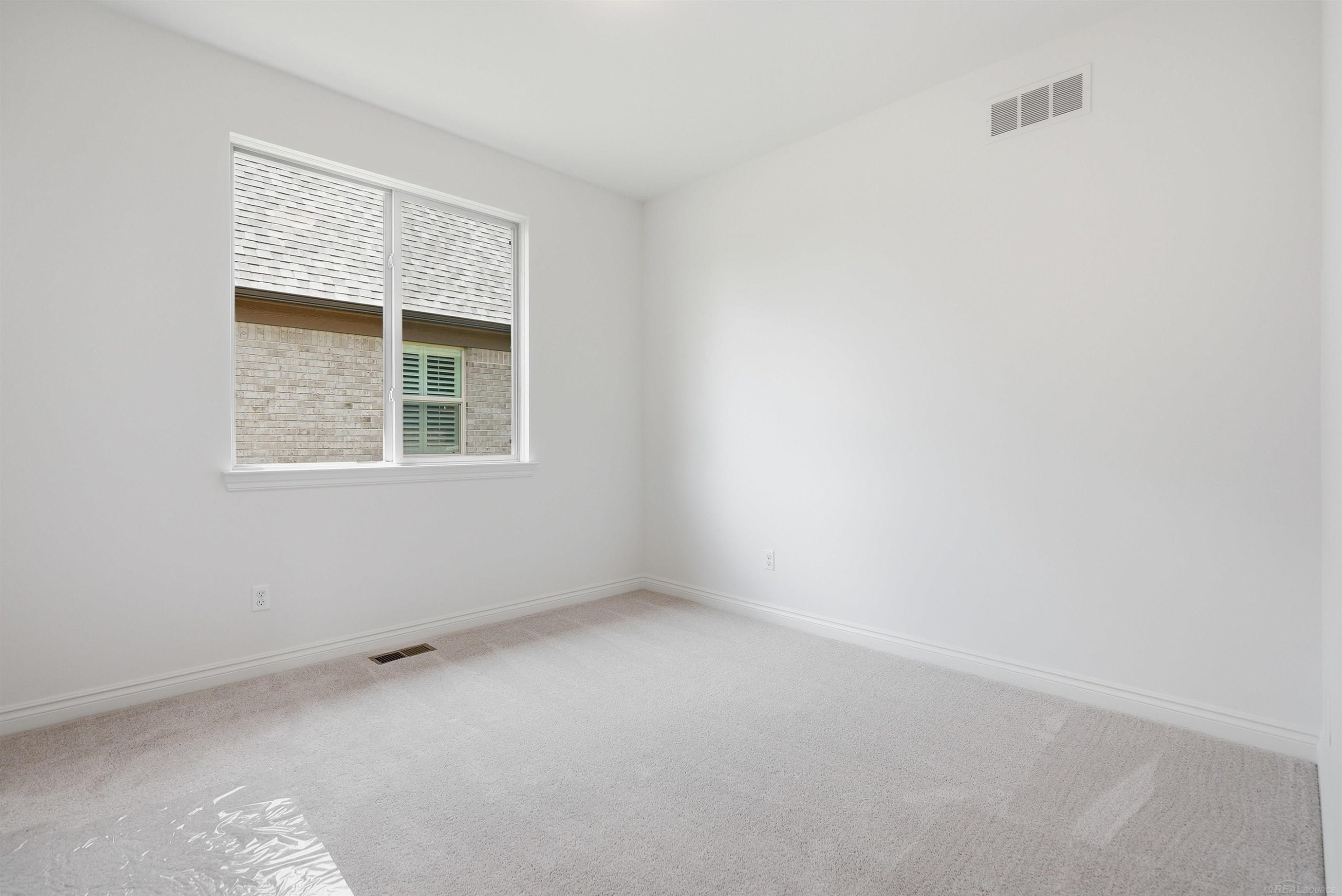 55611 Bay Oaks Court, Shelby Twp, MI 48315 — Photo 38