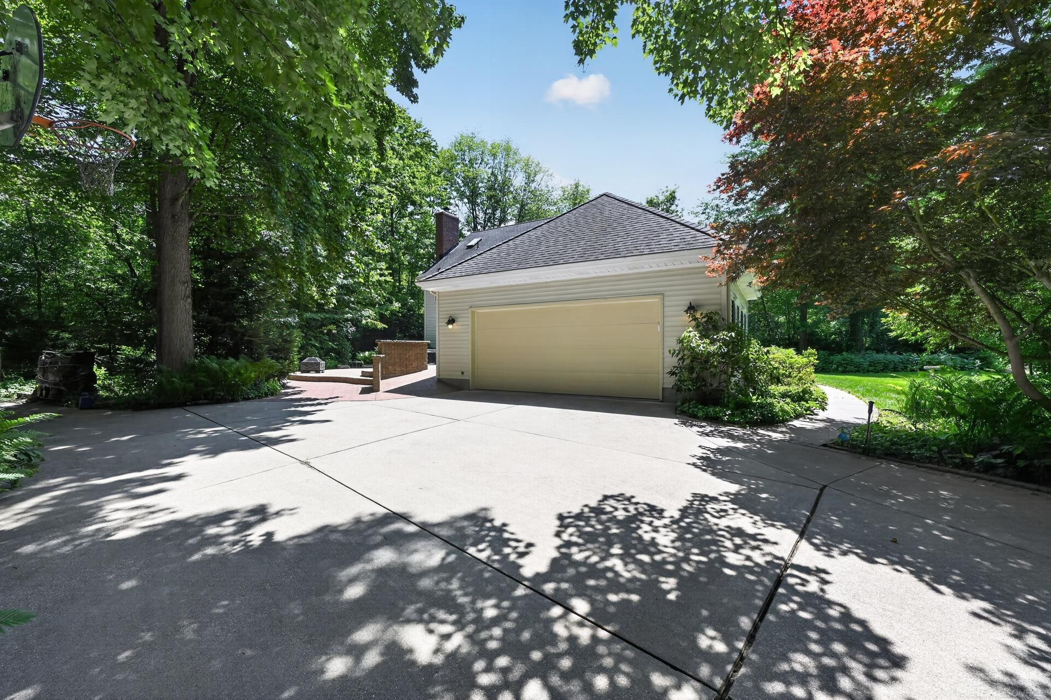 2204 Springwood Drive, Midland, MI 48640 — Photo 23