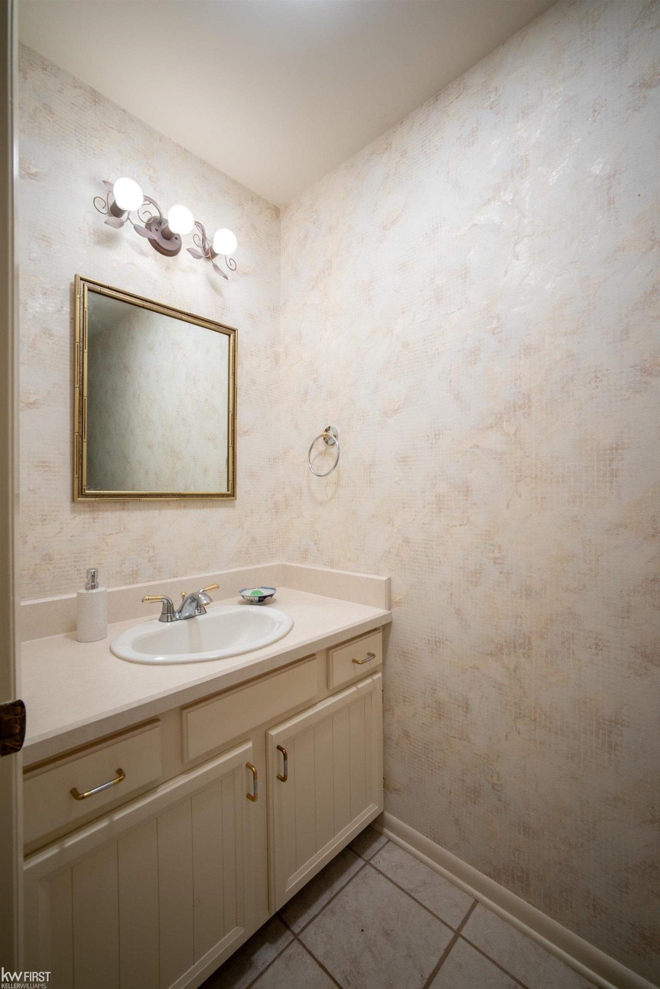 9394 Oakmont Oakmont Drive, Grand Blanc, MI 48439 — Photo 16