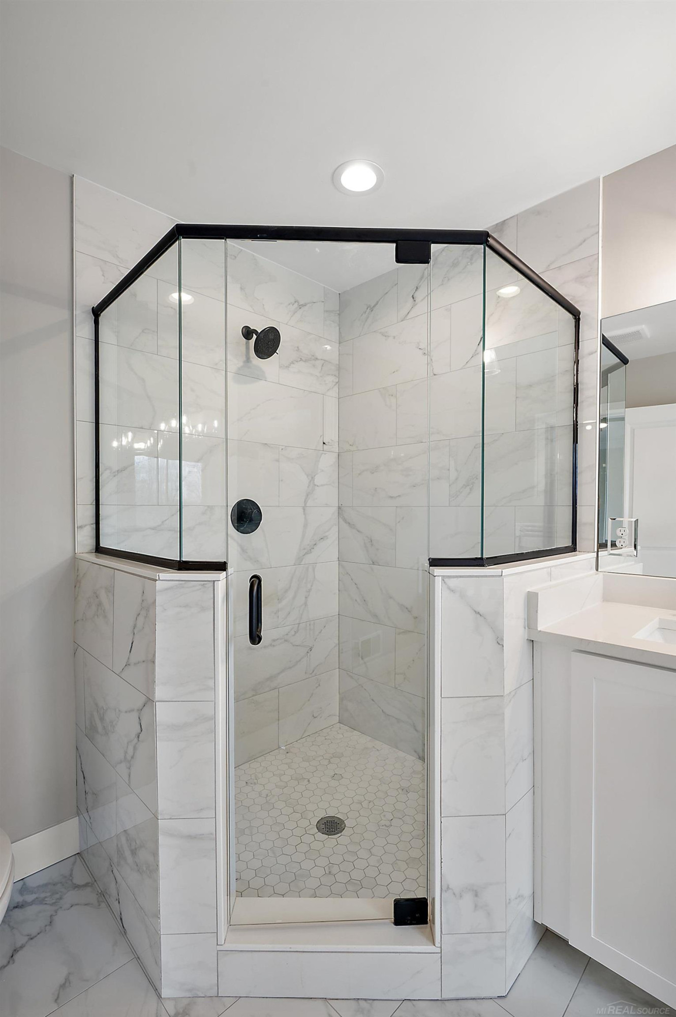 18868 Via Firenze Drive, Macomb, MI 48044 — Photo 41