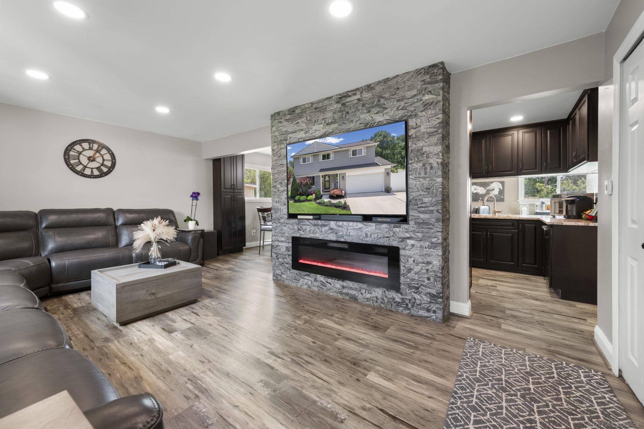48064 Mallard Drive, MI 48047 — Photo 3