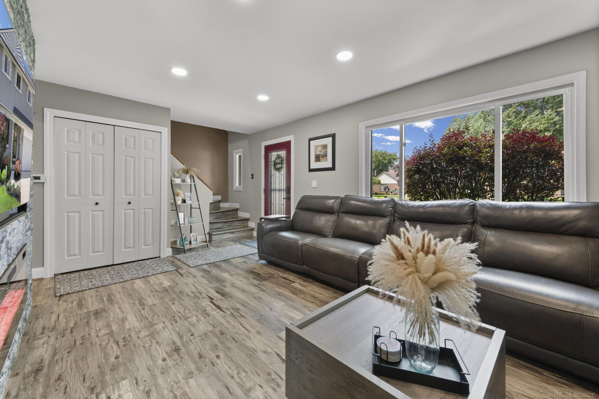 48064 Mallard Drive, MI 48047 — Photo 4