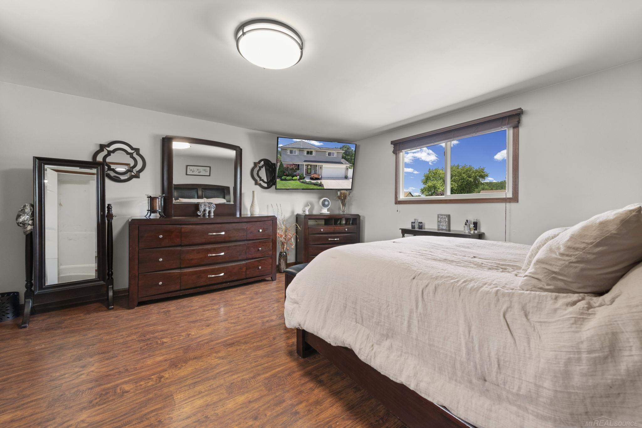 48064 Mallard Drive, MI 48047 — Photo 17