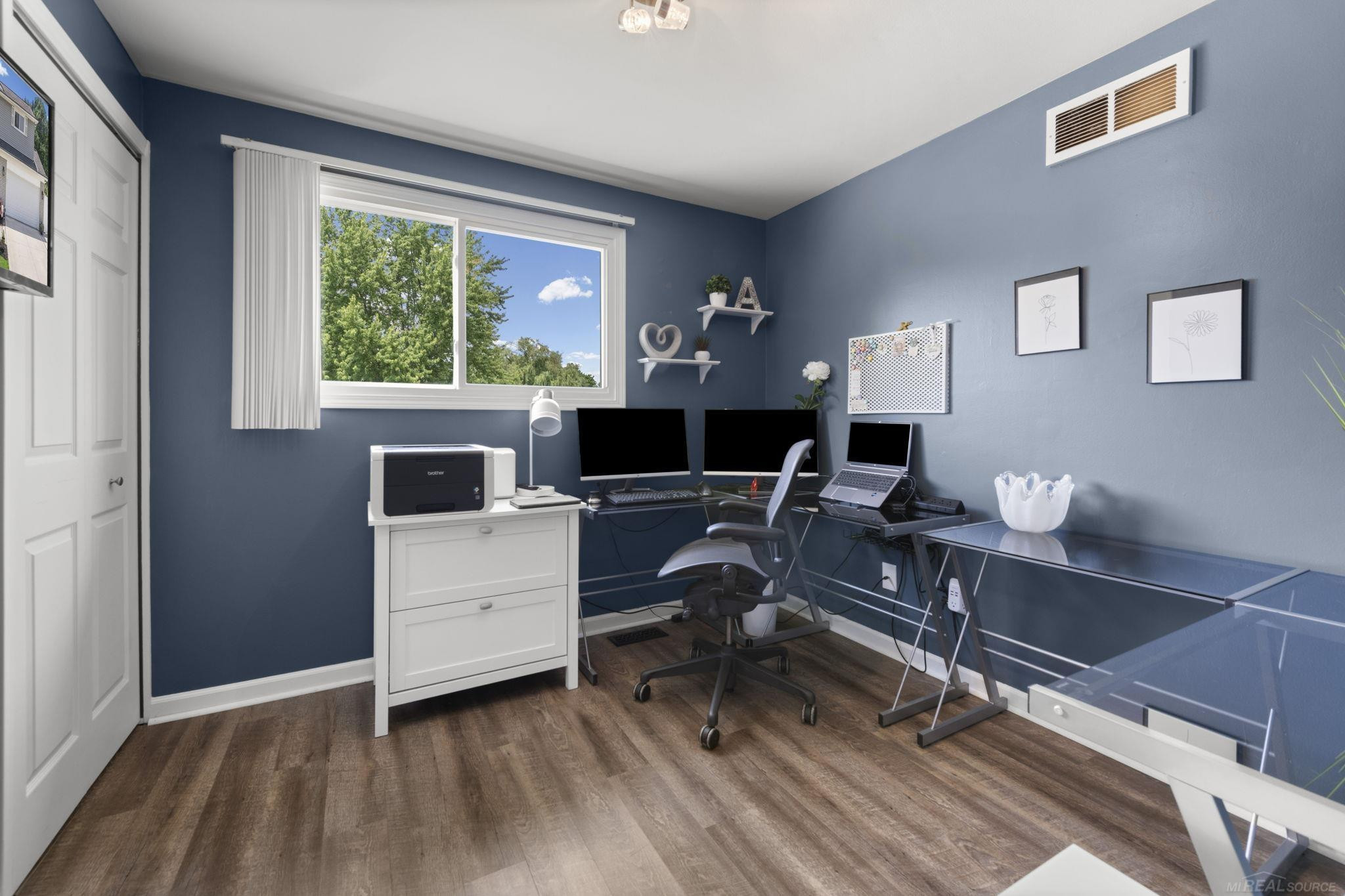 48064 Mallard Drive, MI 48047 — Photo 25