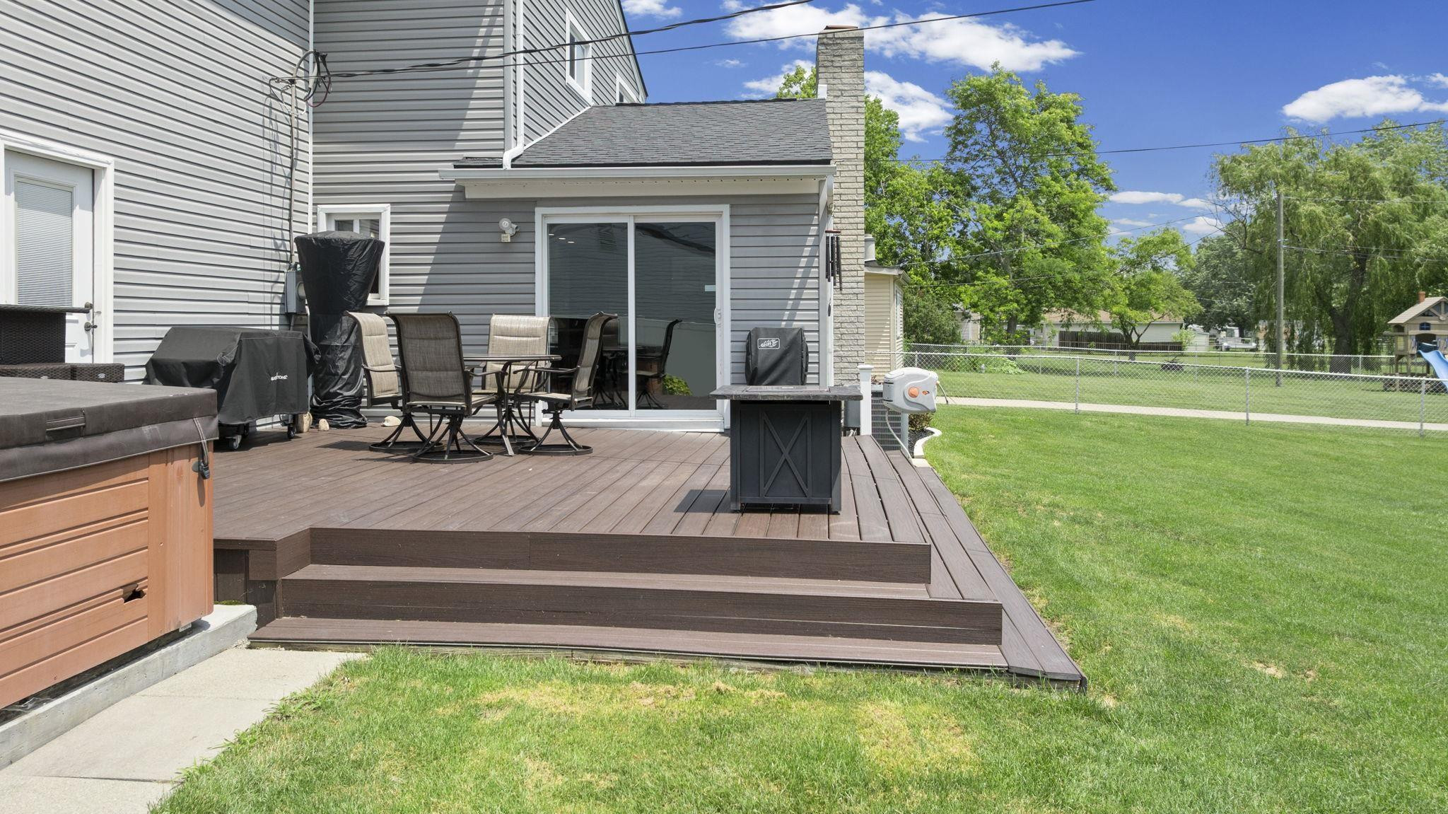 48064 Mallard Drive, MI 48047 — Photo 34