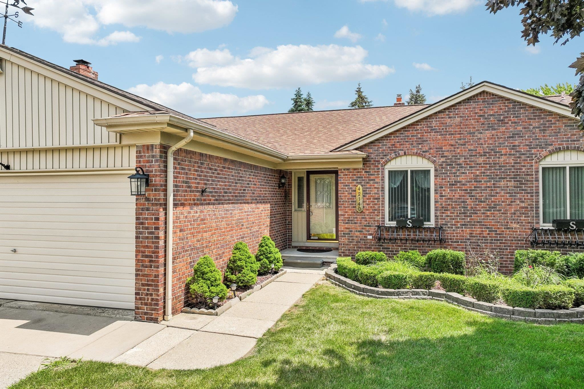 42140 Royal Lane, Clinton Twp, MI 48038 — Photo 3