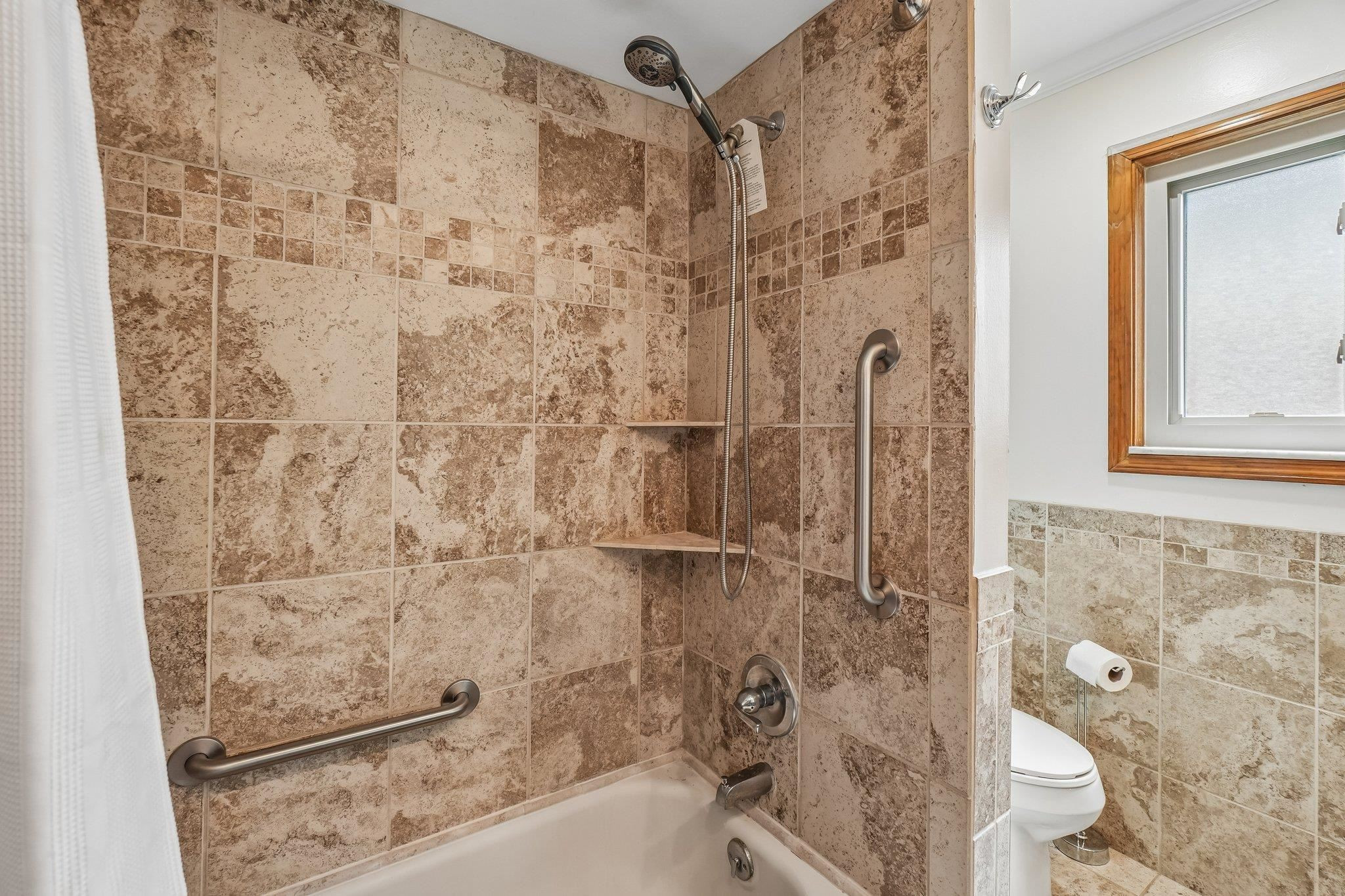 42140 Royal Lane, Clinton Twp, MI 48038 — Photo 17
