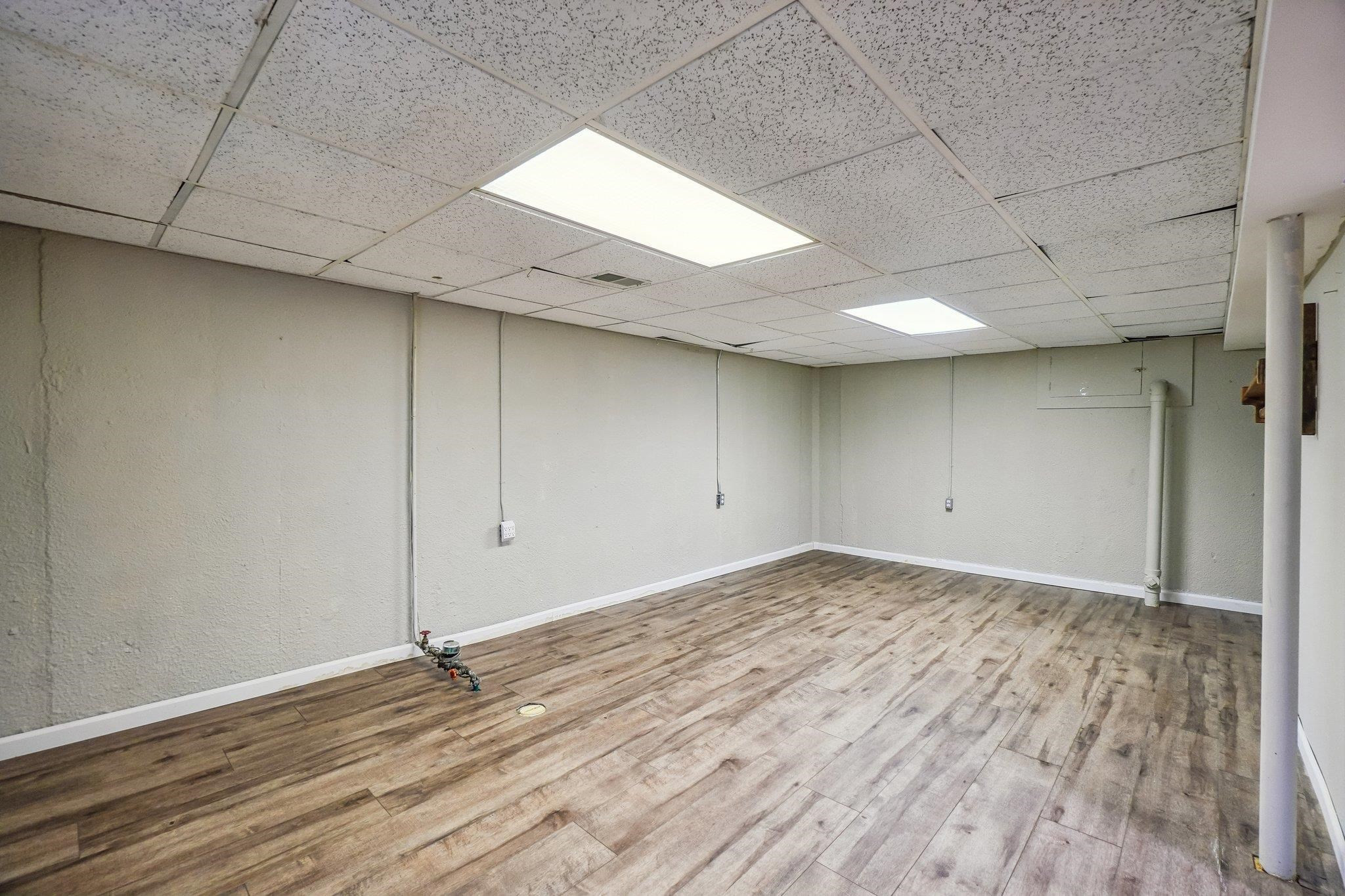 42140 Royal Lane, Clinton Twp, MI 48038 — Photo 26