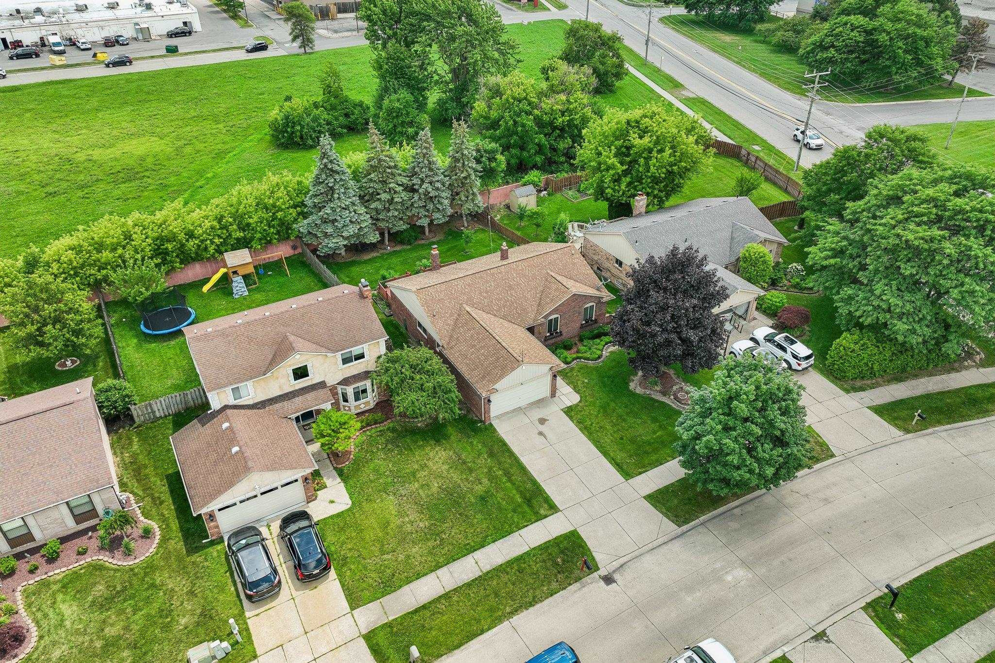 42140 Royal Lane, Clinton Twp, MI 48038 — Photo 35
