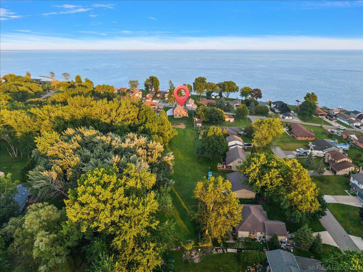 49309 Bayshore Drive, MI 48047 — Photo 4
