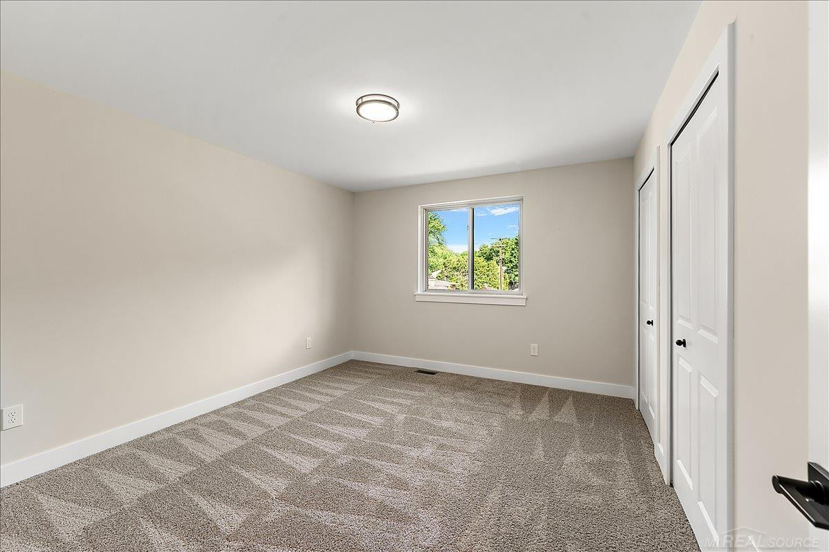 49309 Bayshore Drive, MI 48047 — Photo 40