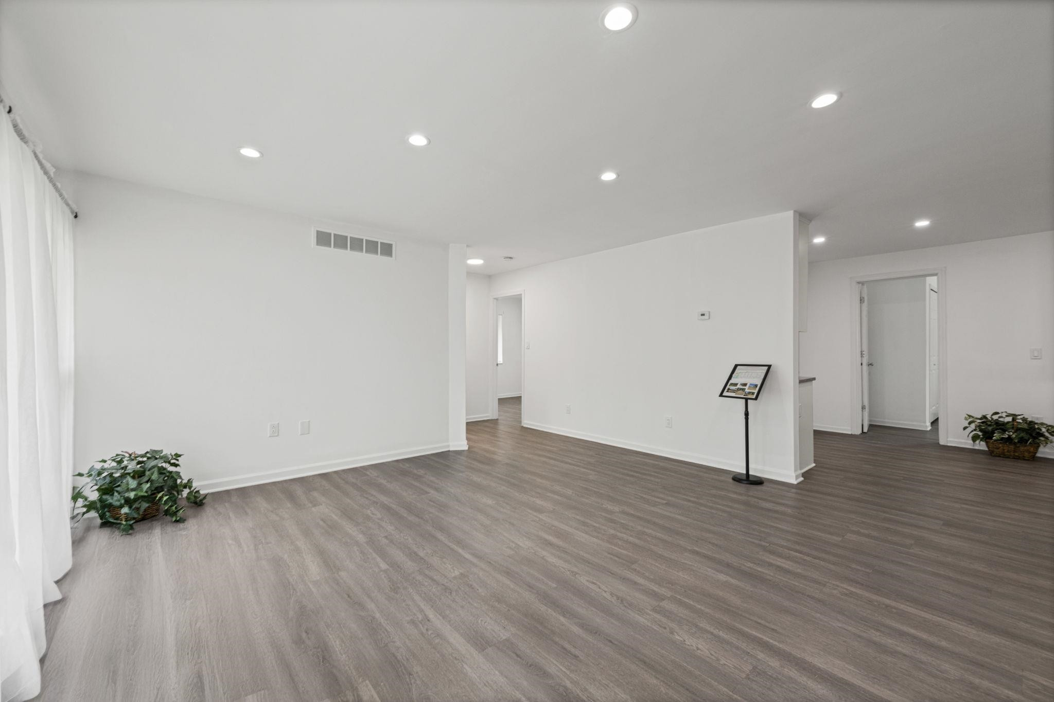 6777 Dandison Boulevard, West Bloomfield, MI 48324 — Photo 7
