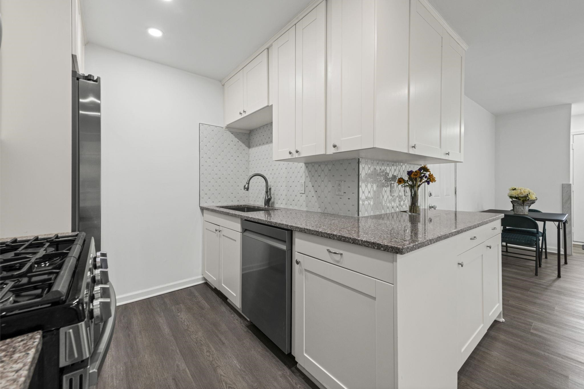 6777 Dandison Boulevard, West Bloomfield, MI 48324 — Photo 15