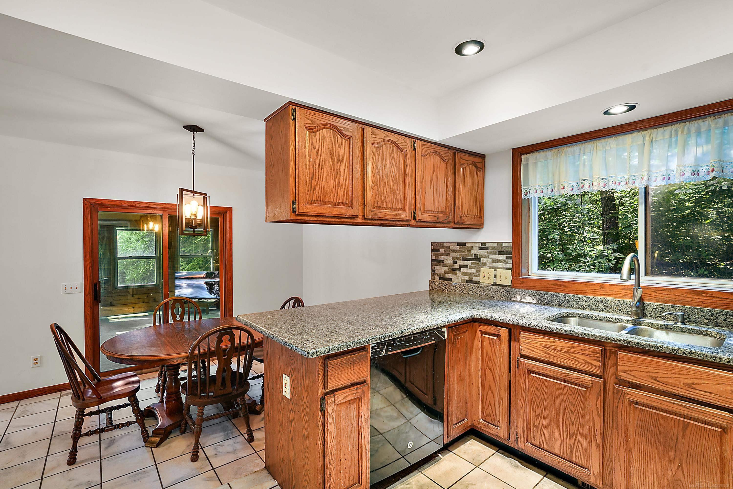 11535 Longden Avenue, Pinckney, MI 48169 — Photo 14