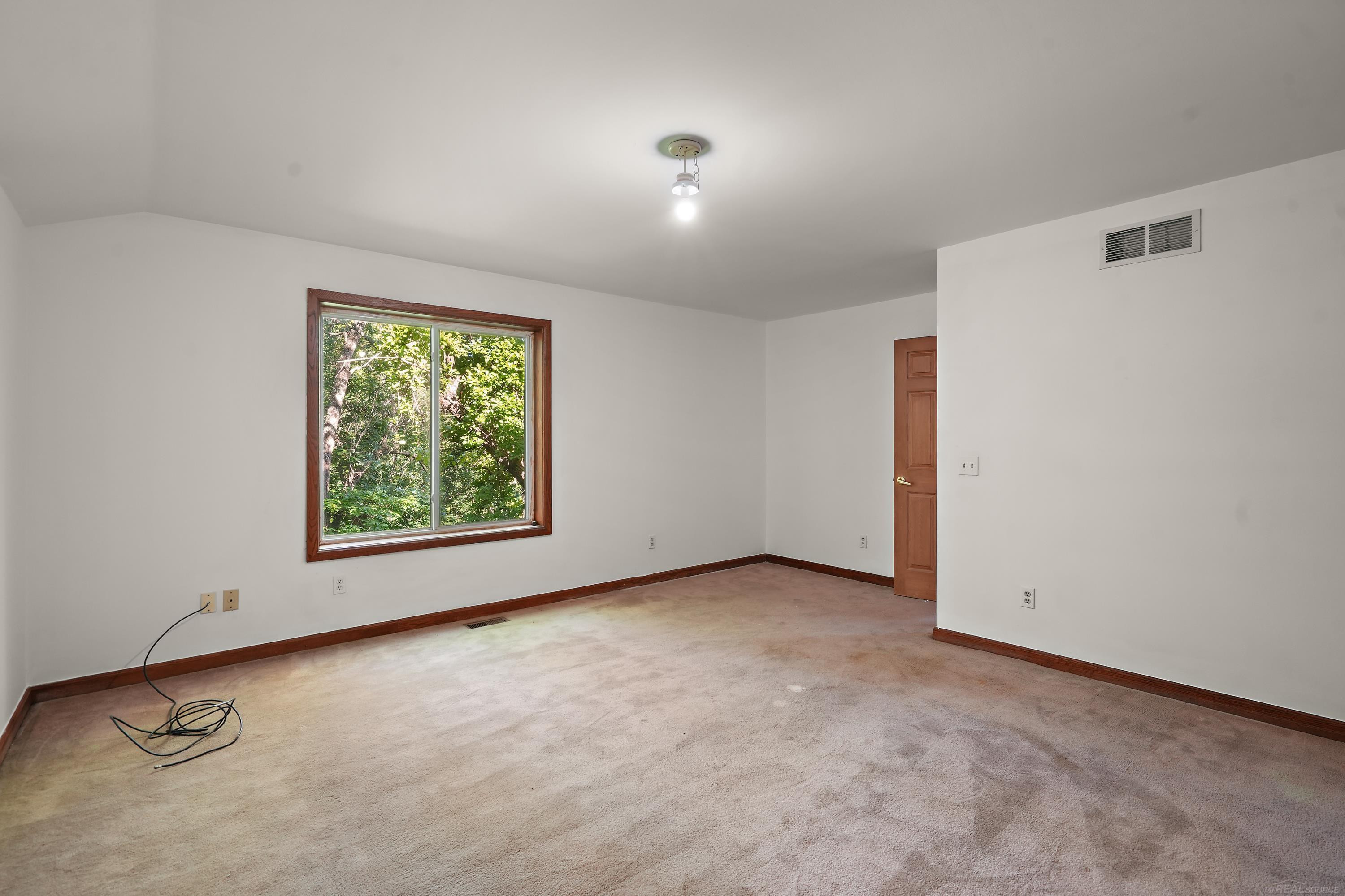 11535 Longden Avenue, Pinckney, MI 48169 — Photo 25