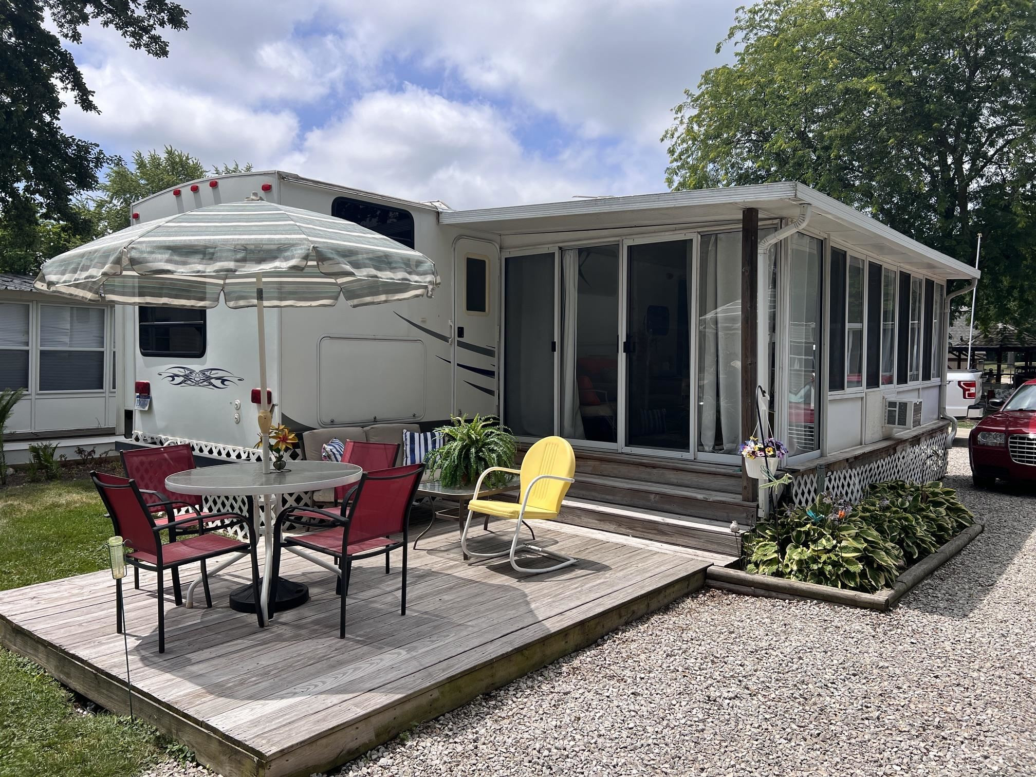 10001 Goodall Road, 165, Durand, MI 48429