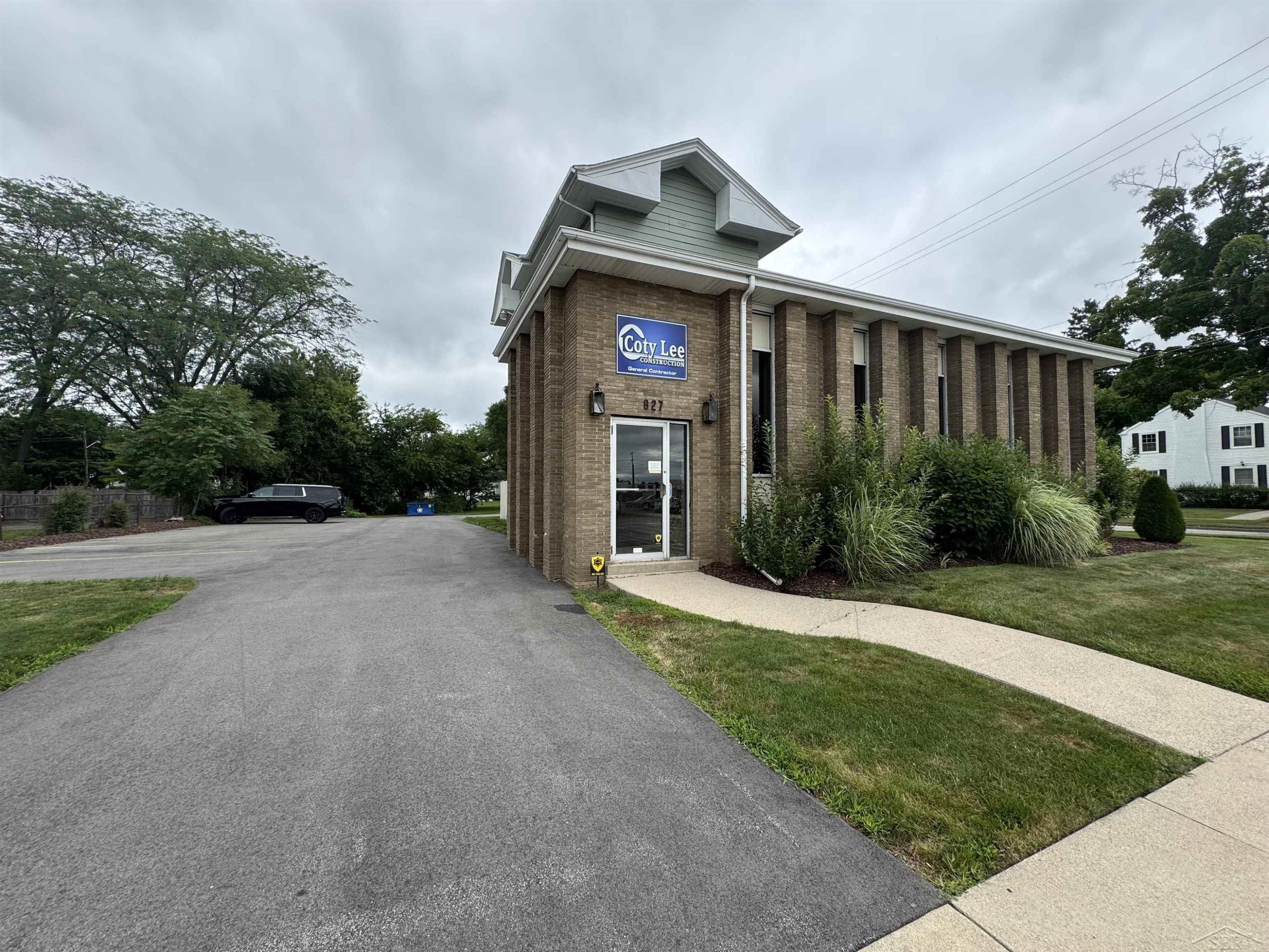827 N Michigan Avenue, Saginaw, MI 48602 — front exterior