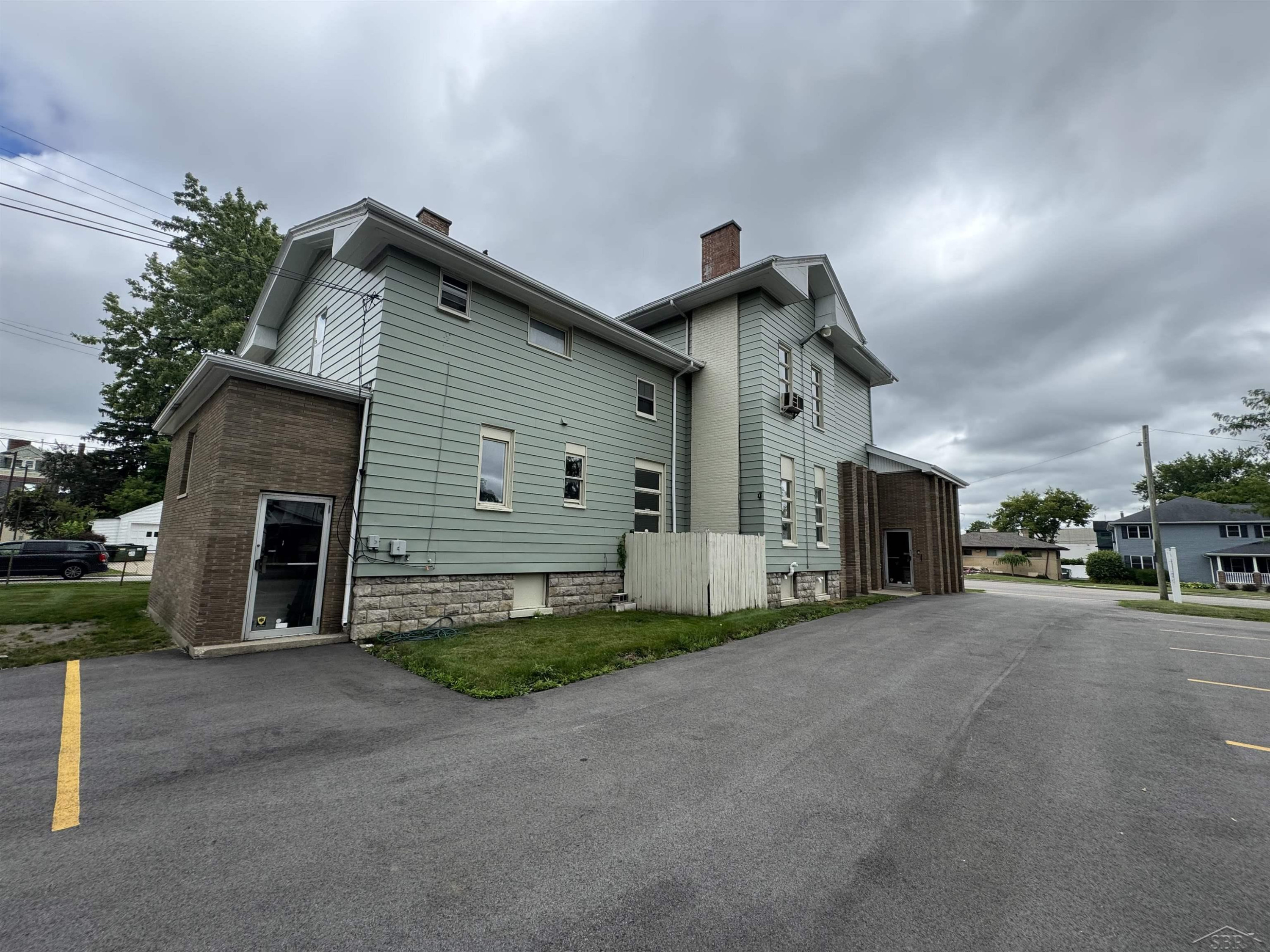 827 N Michigan Avenue, Saginaw, MI 48602 — Photo 3