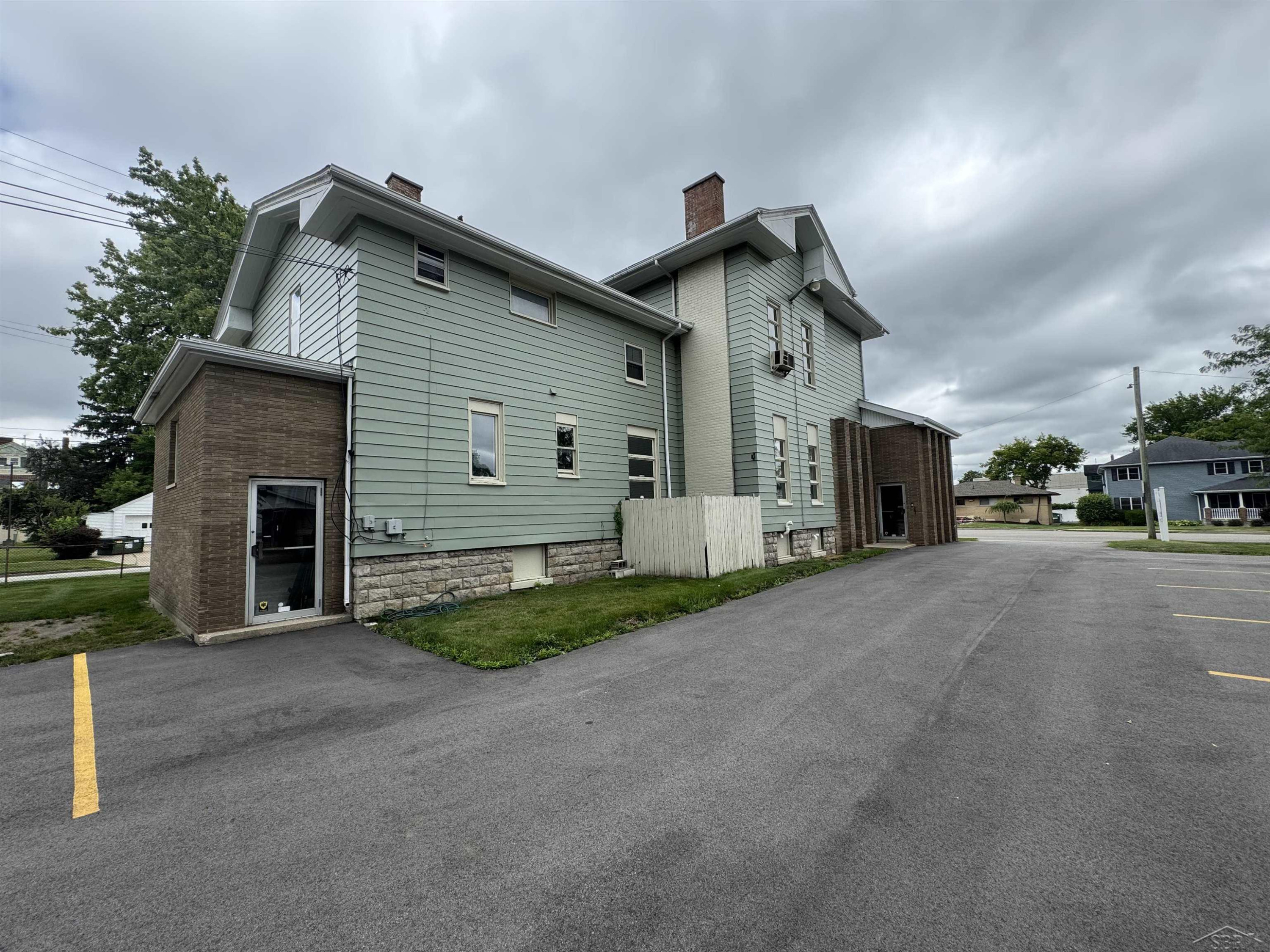 827 N Michigan Avenue, Saginaw, MI 48602 — Photo 4
