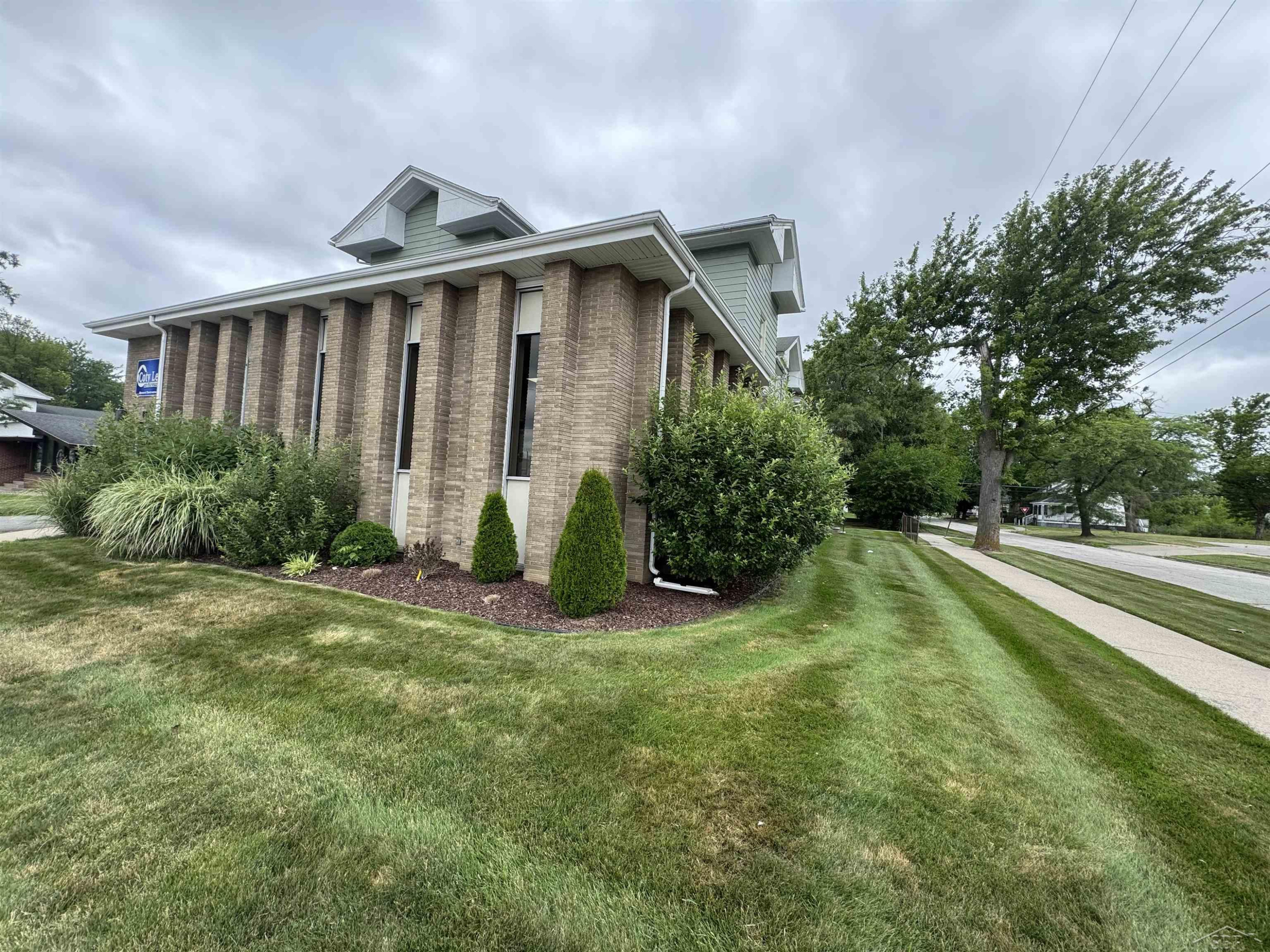 827 N Michigan Avenue, Saginaw, MI 48602 — Photo 6
