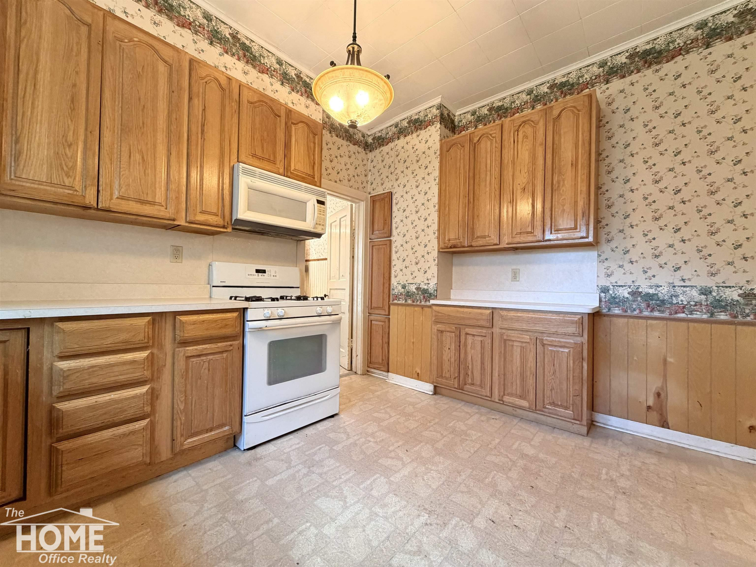 822 S Cedar Street, Owosso, MI 48867 — Photo 6