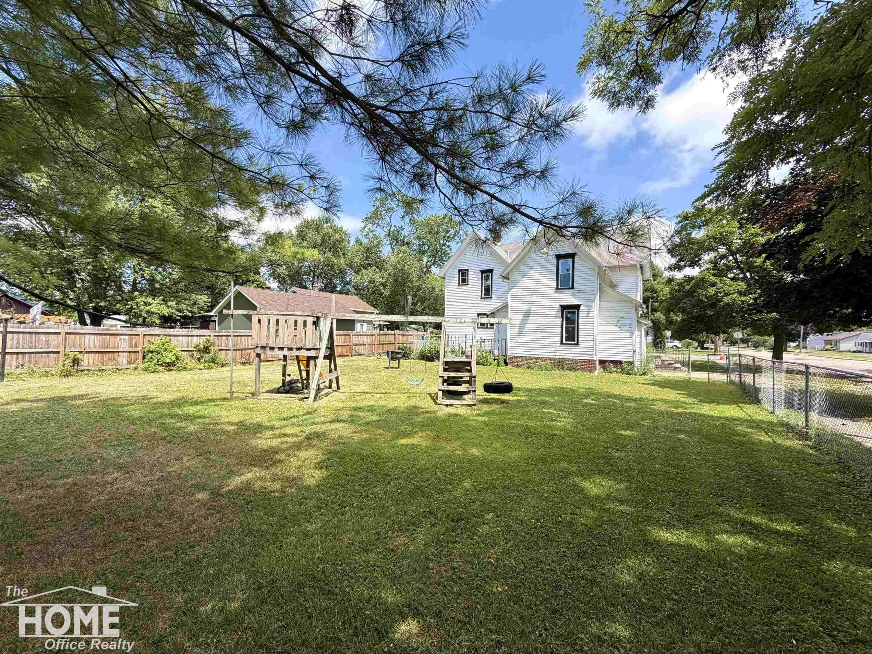 822 S Cedar Street, Owosso, MI 48867 — Photo 21