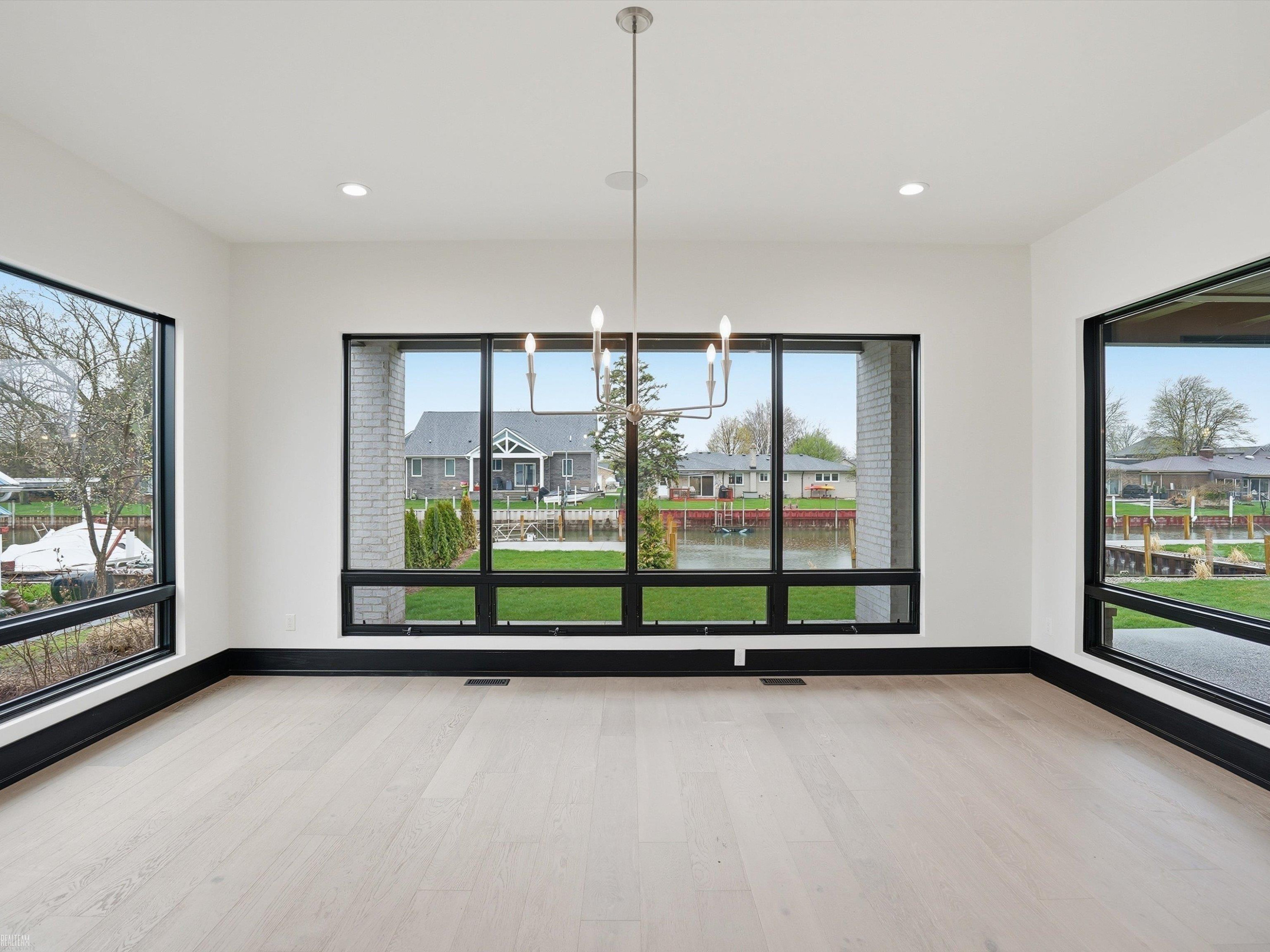41215 Belvidere Street, MI — Photo 28