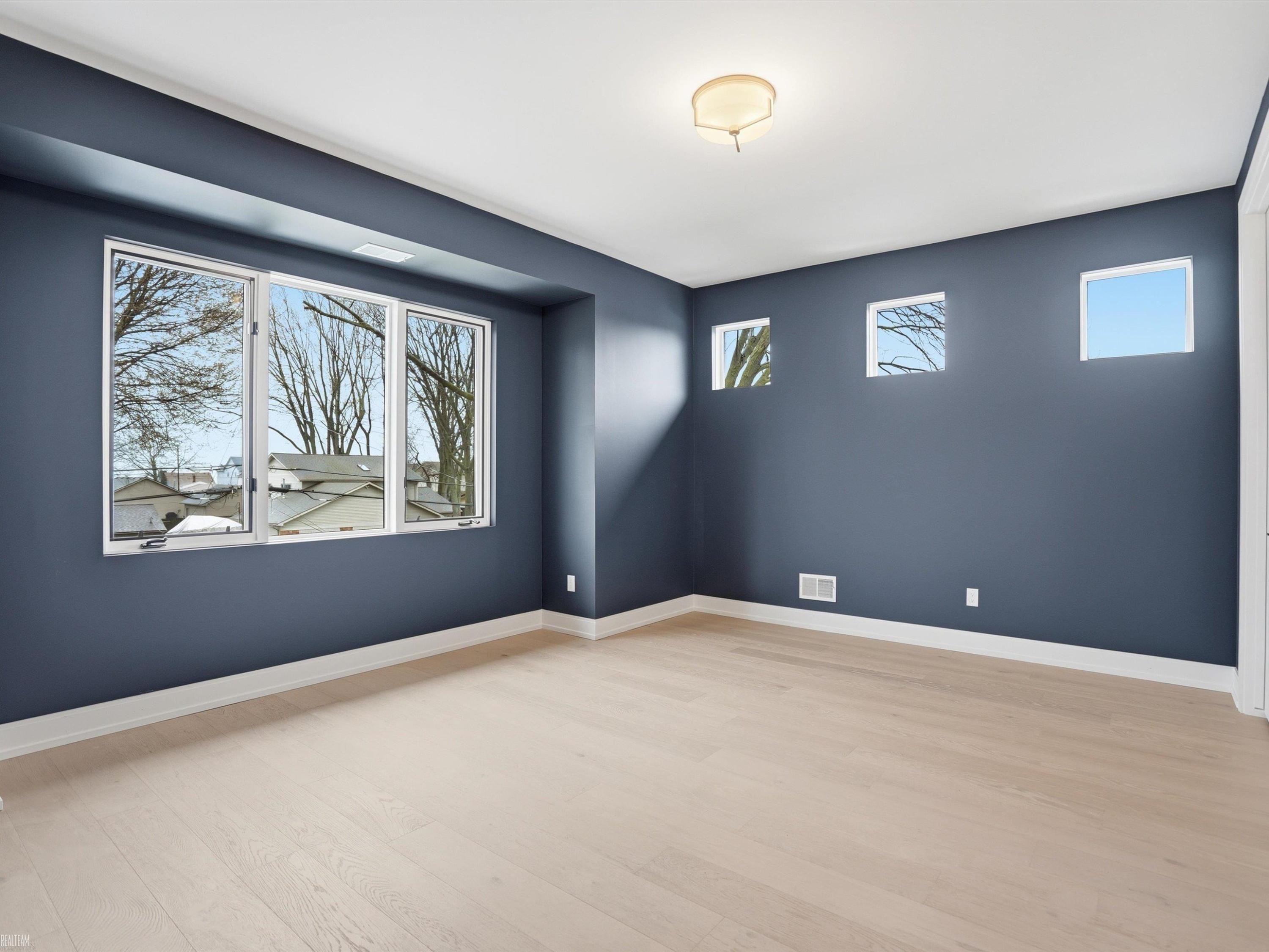 41215 Belvidere Street, MI — Photo 34