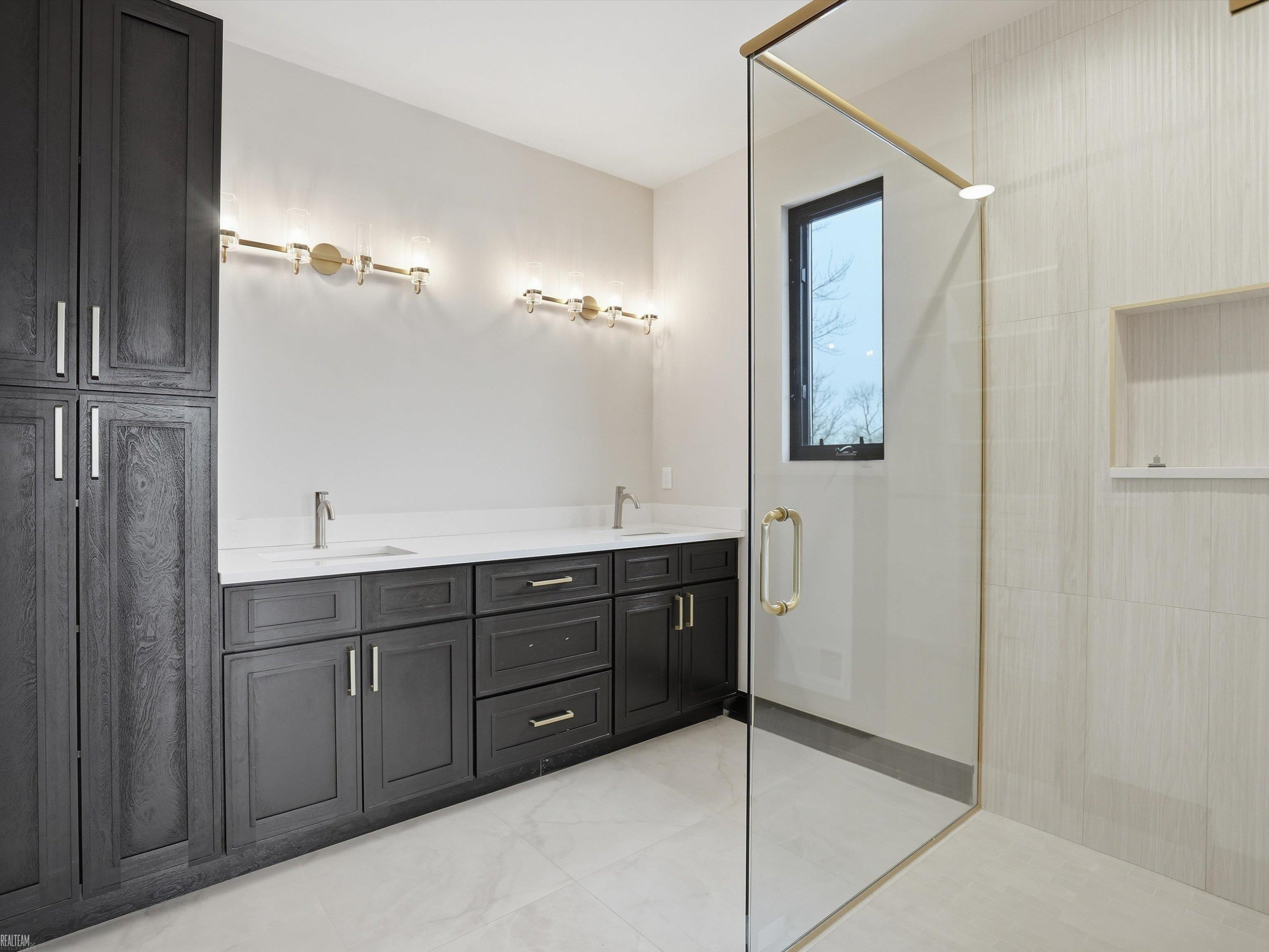 41215 Belvidere Street, MI — Photo 44
