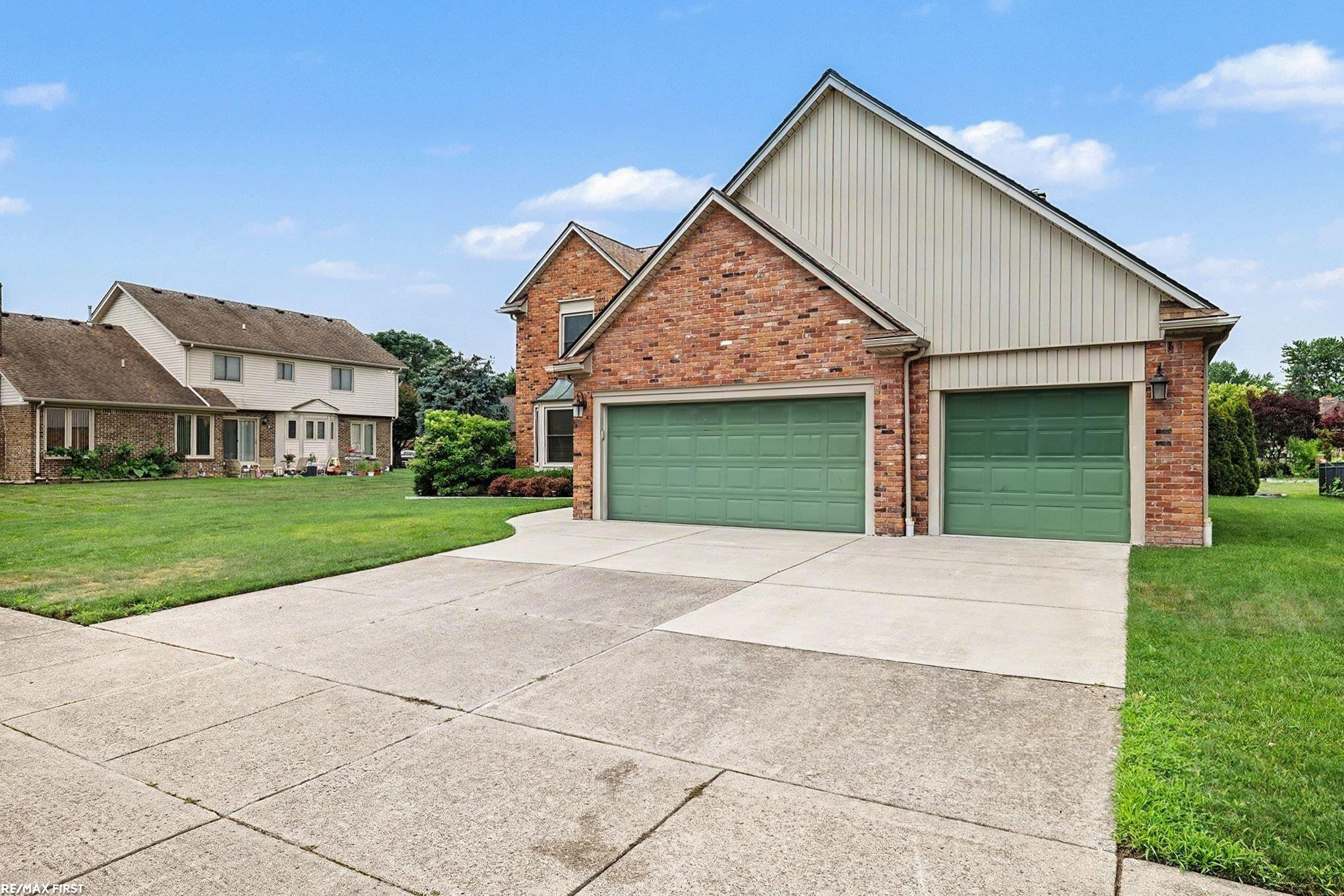 48103 Greenbriar Drive, Macomb, MI 48044 — Photo 2