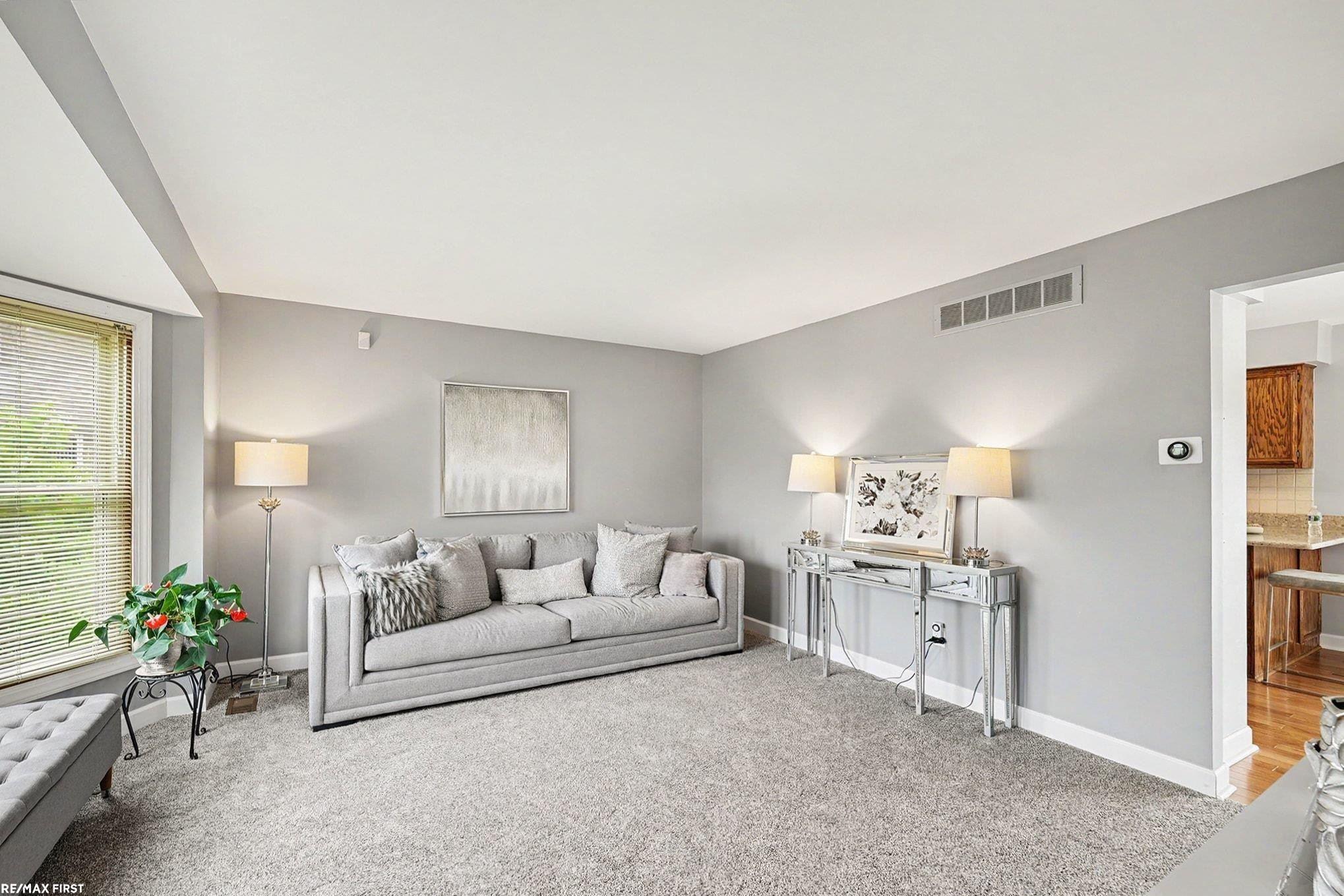 48103 Greenbriar Drive, Macomb, MI 48044 — Photo 5