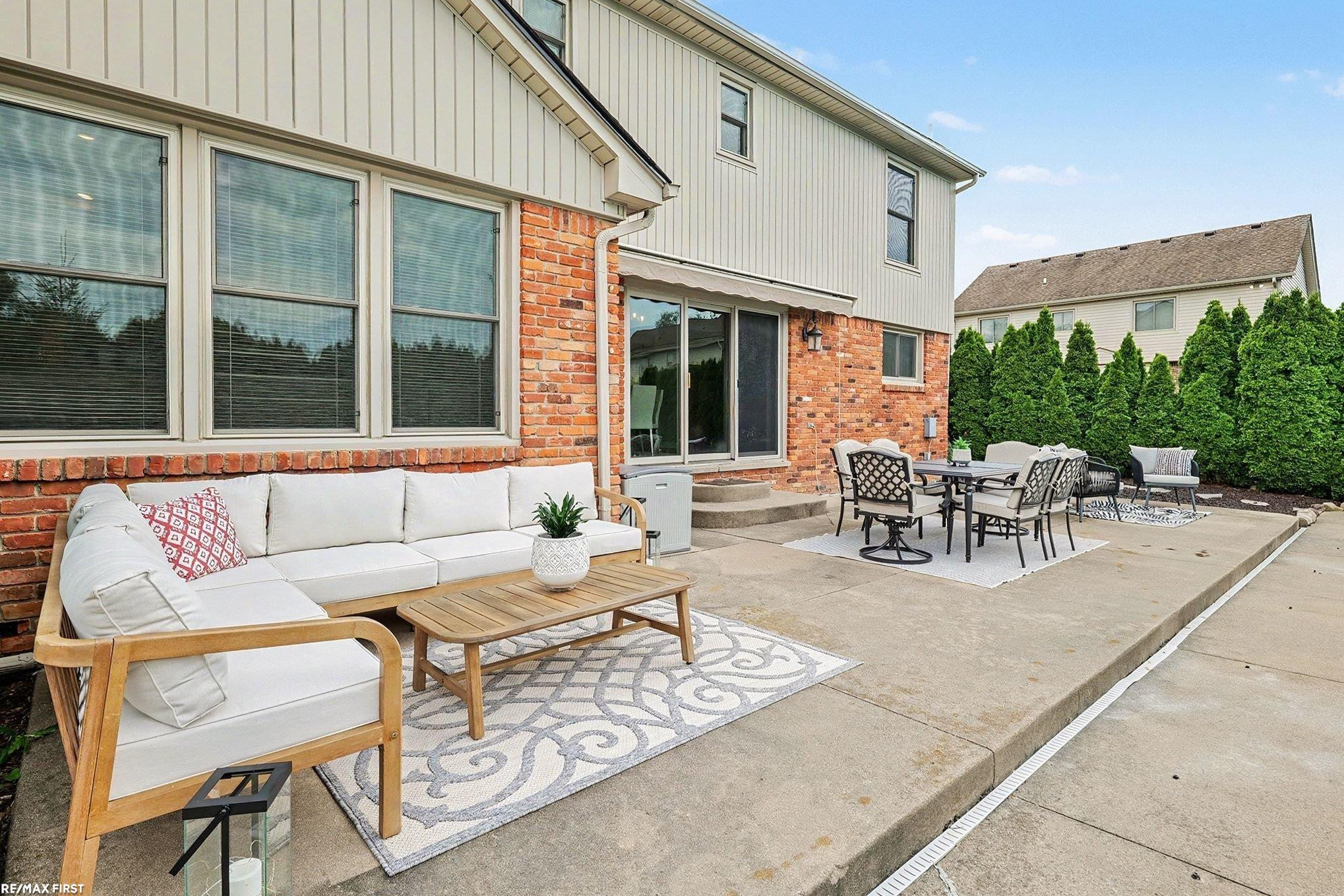 48103 Greenbriar Drive, Macomb, MI 48044 — Photo 35