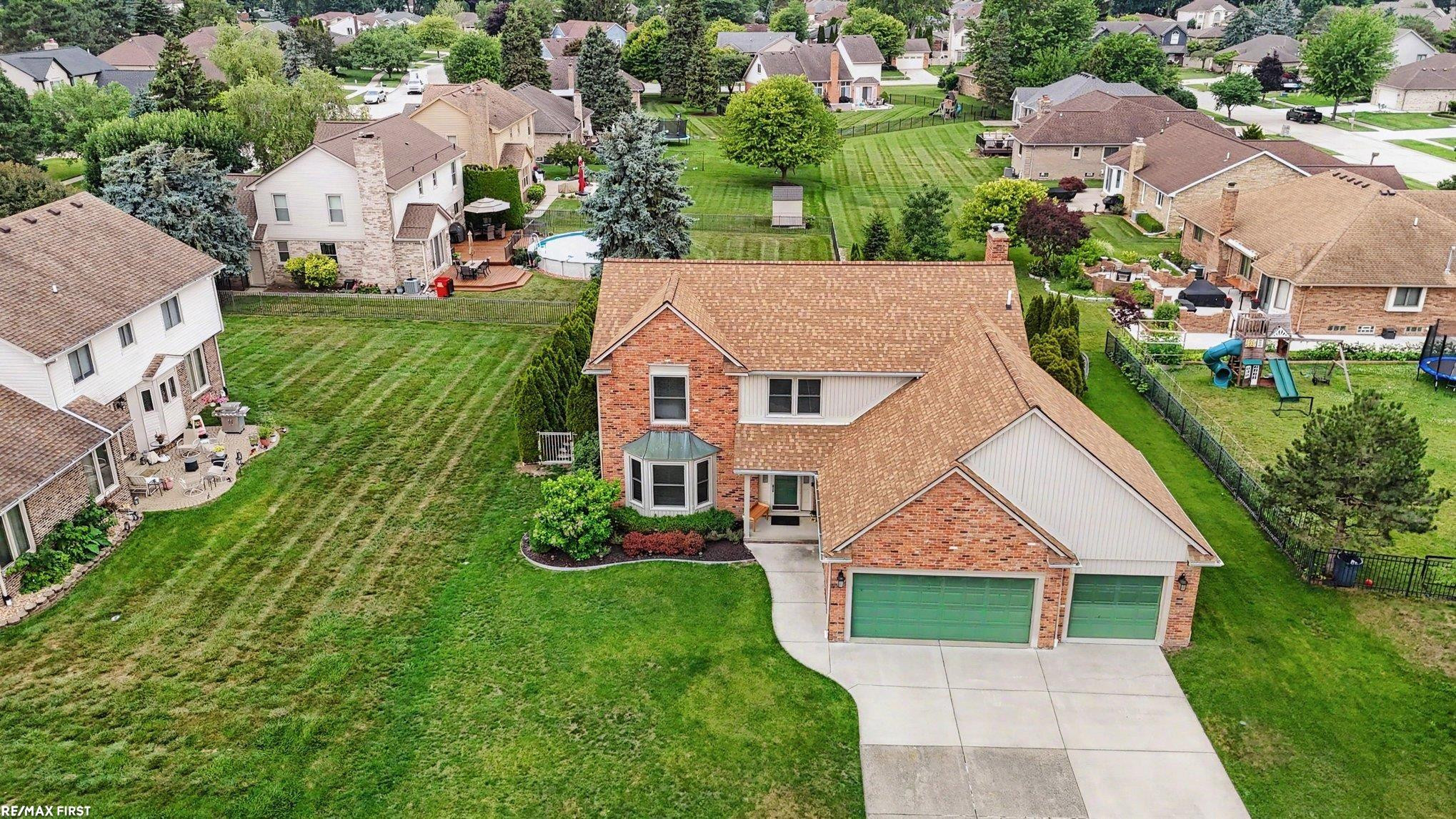 48103 Greenbriar Drive, Macomb, MI 48044 — Photo 41