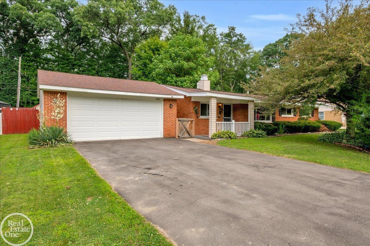 52161 Brentwood Drive, Shelby Twp, MI 48316 — Photo 2