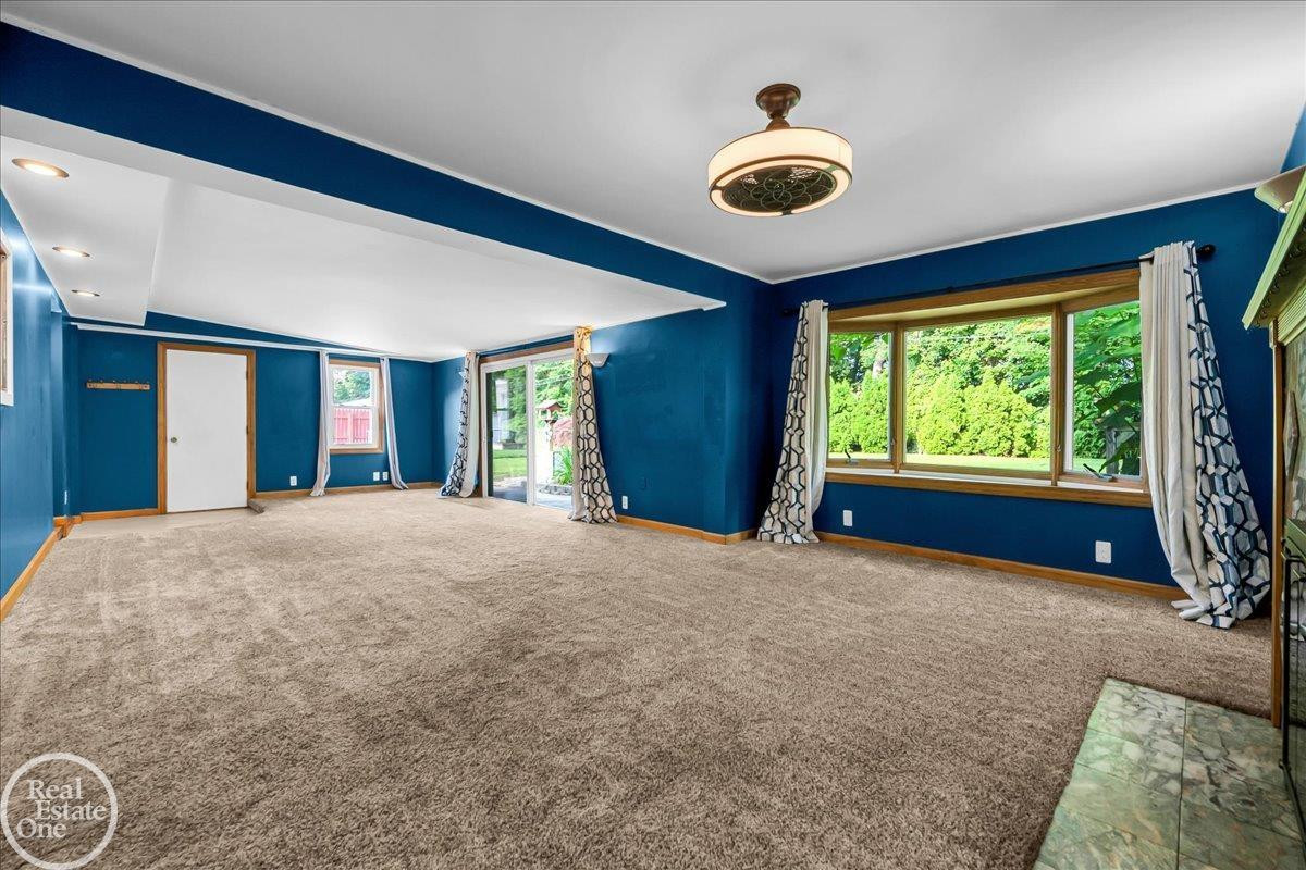 52161 Brentwood Drive, Shelby Twp, MI 48316 — Photo 15