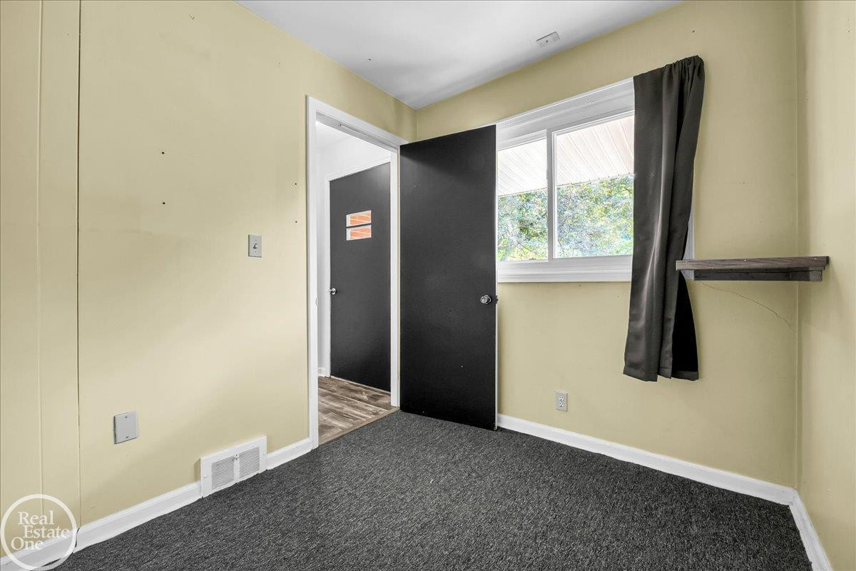 52161 Brentwood Drive, Shelby Twp, MI 48316 — Photo 25