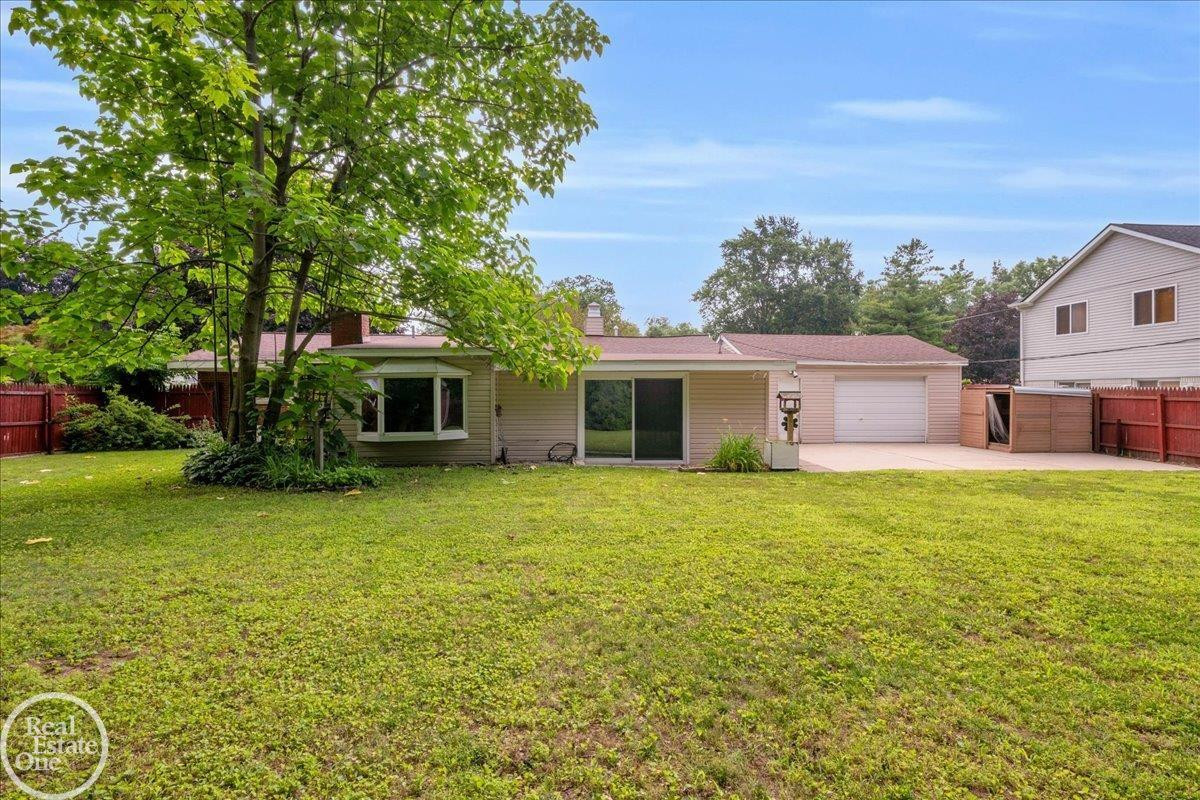 52161 Brentwood Drive, Shelby Twp, MI 48316 — Photo 29